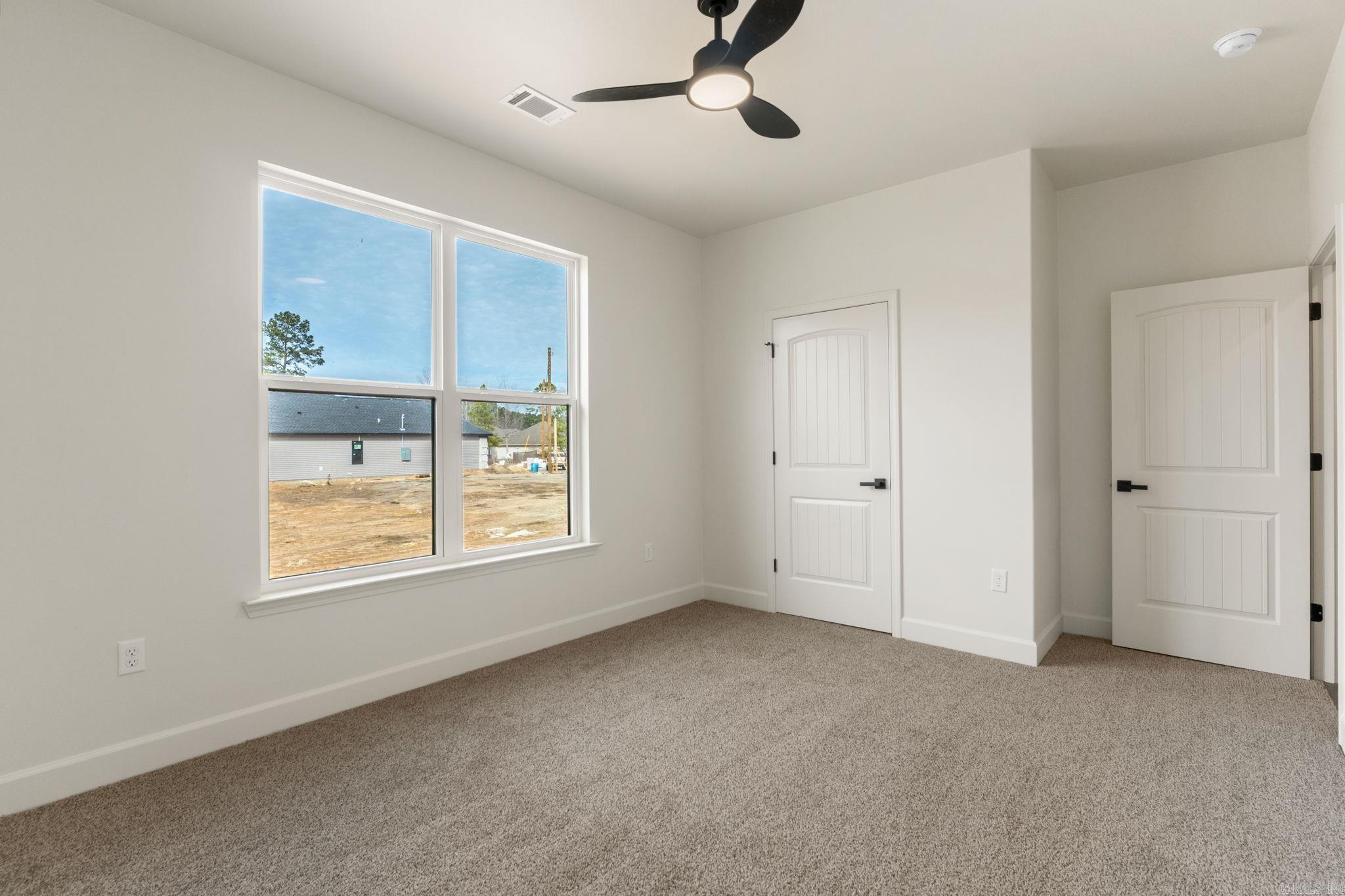 SPRINGTREE VILLAGE - Residential