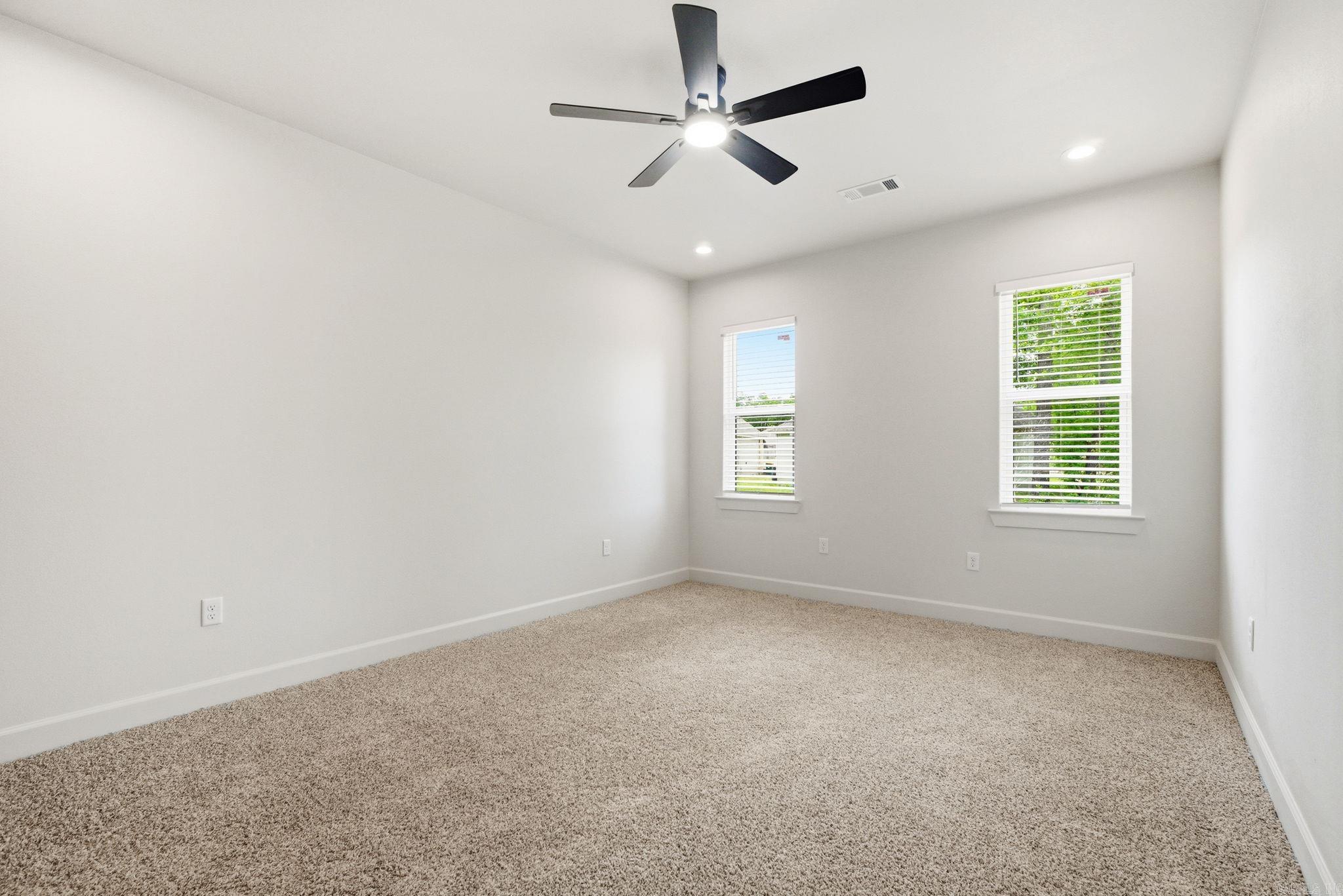 SPRINGTREE VILLAGE - Residential