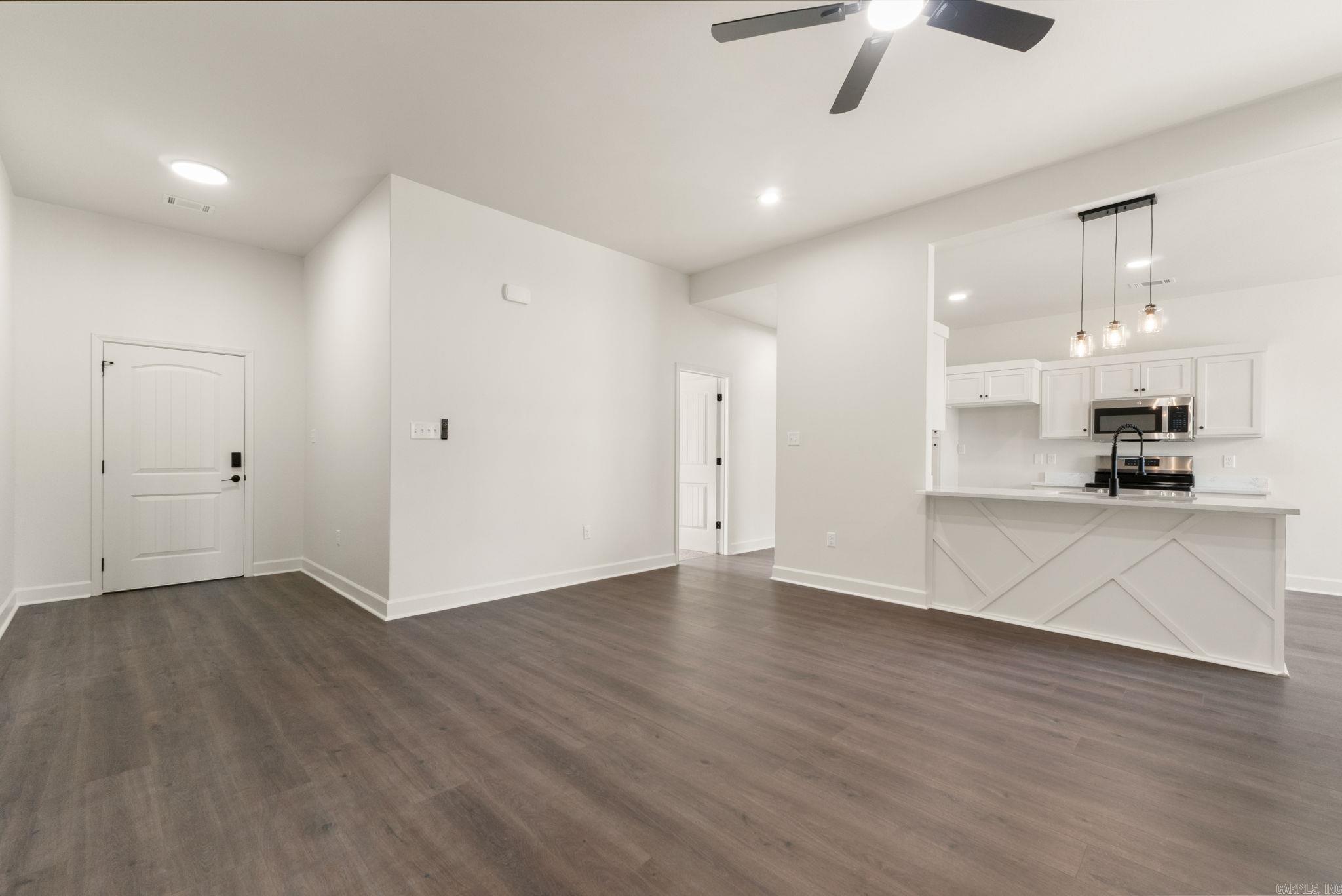 SPRINGTREE VILLAGE - Residential