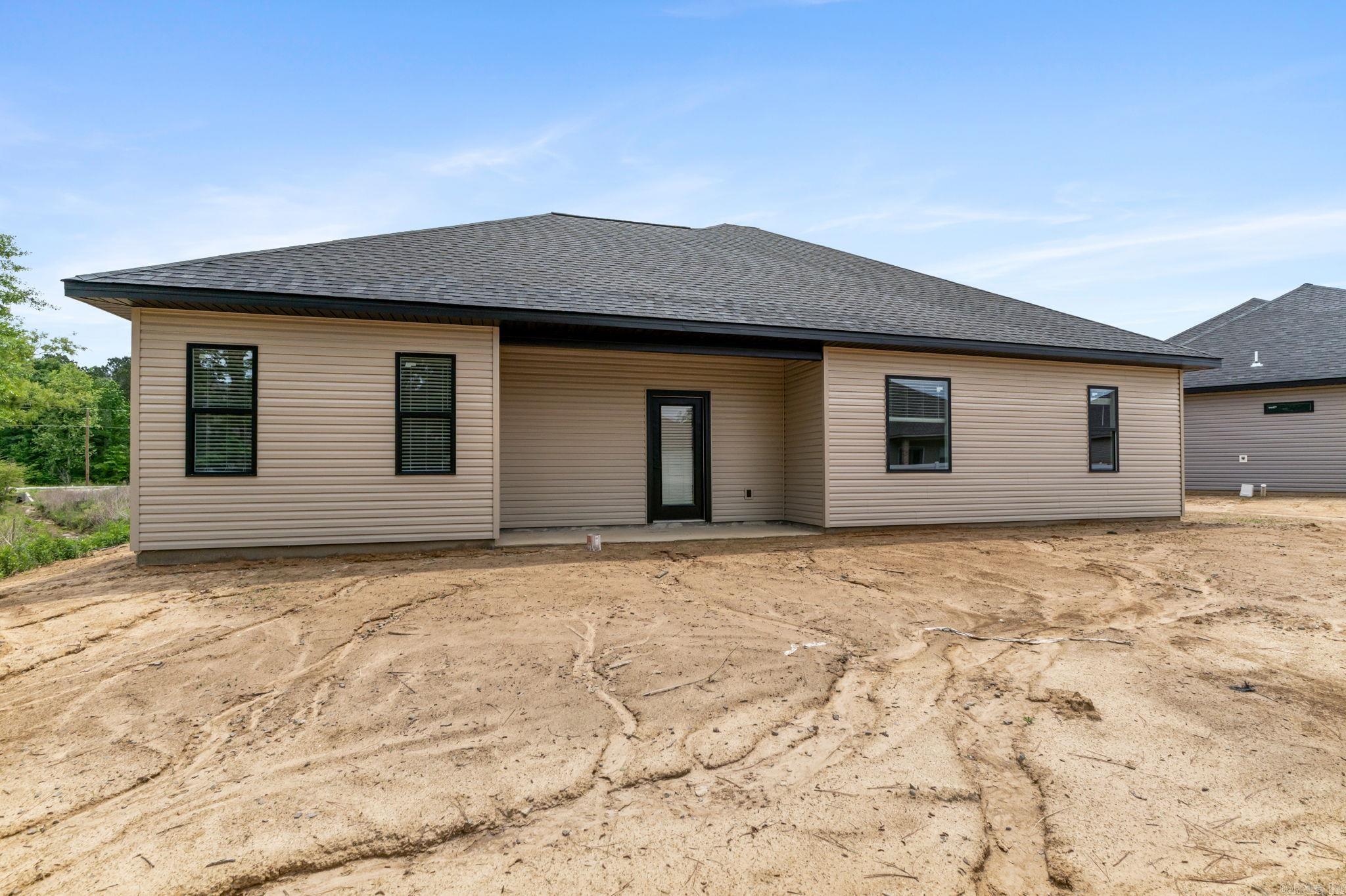 SPRINGTREE VILLAGE - Residential