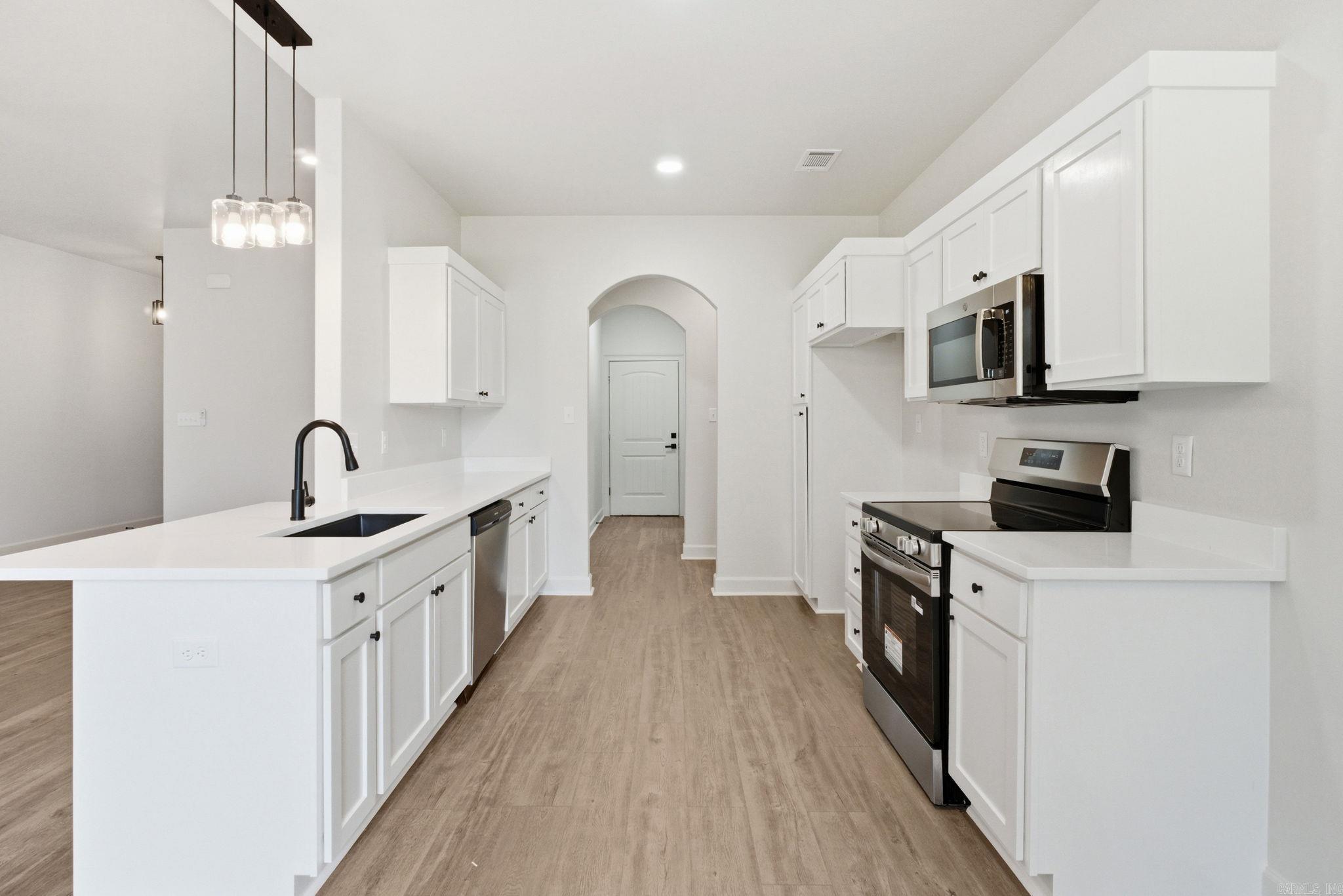SPRINGTREE VILLAGE - Residential