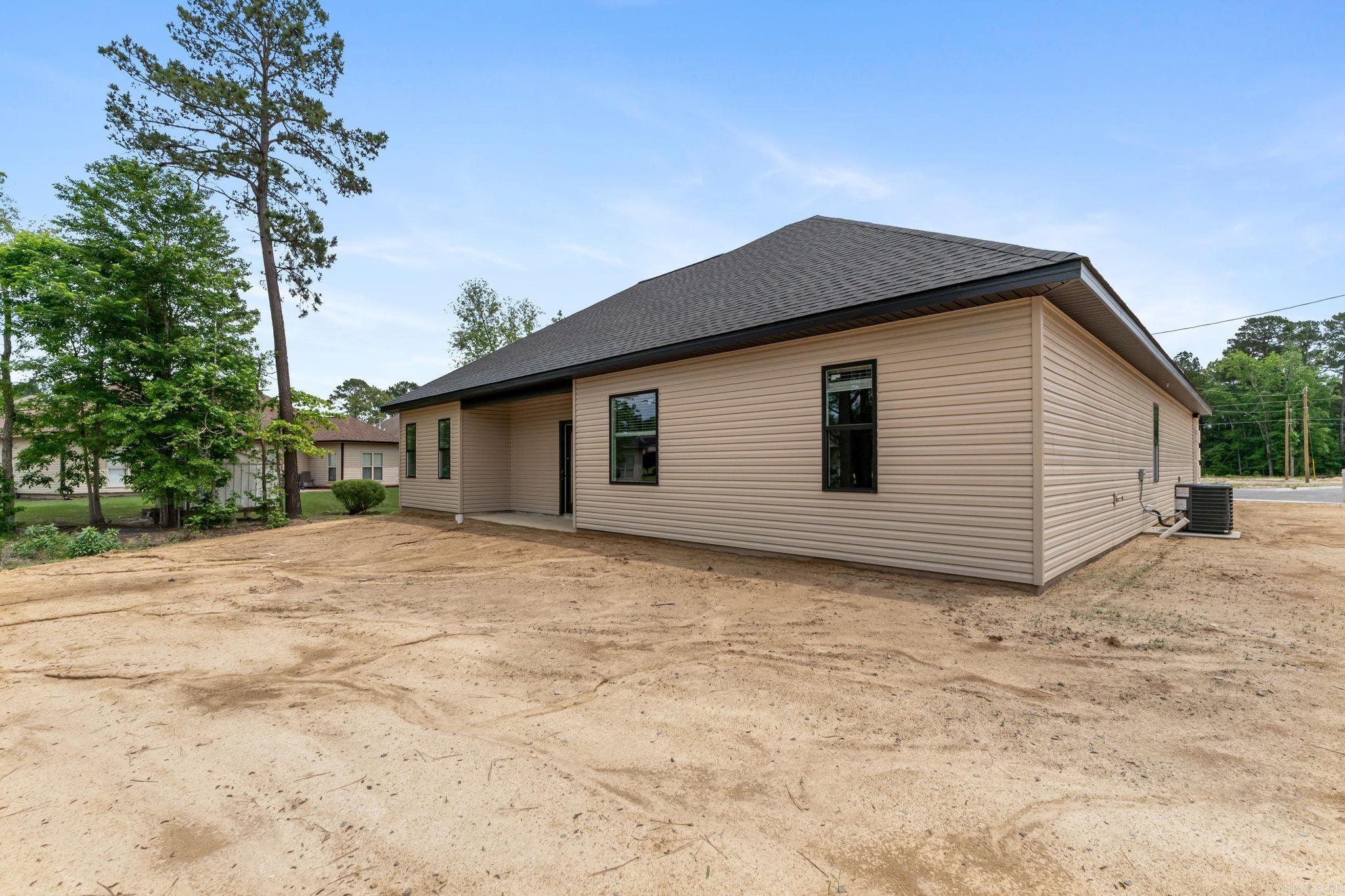 SPRINGTREE VILLAGE - Residential