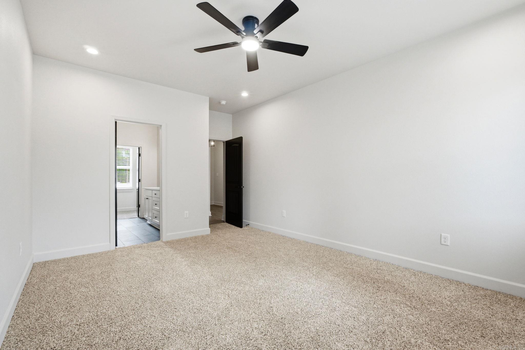 SPRINGTREE VILLAGE - Residential