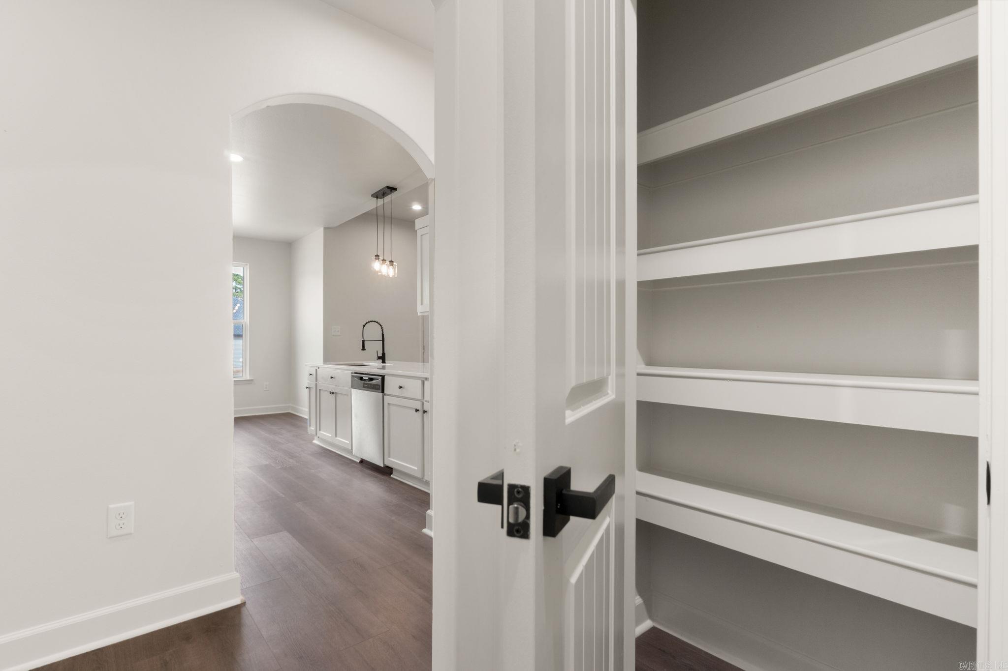 SPRINGTREE VILLAGE - Residential