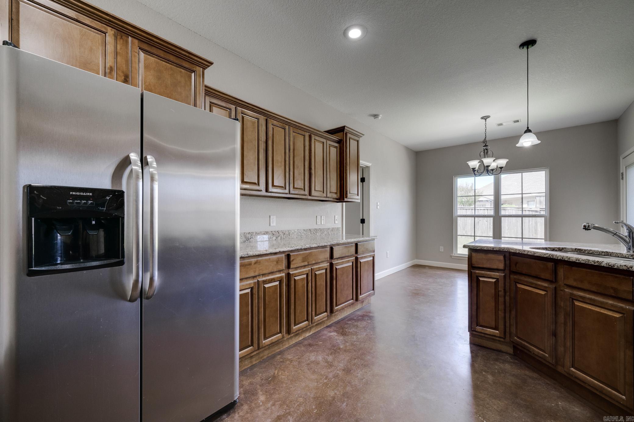 CHAPEL CREEK - Residential