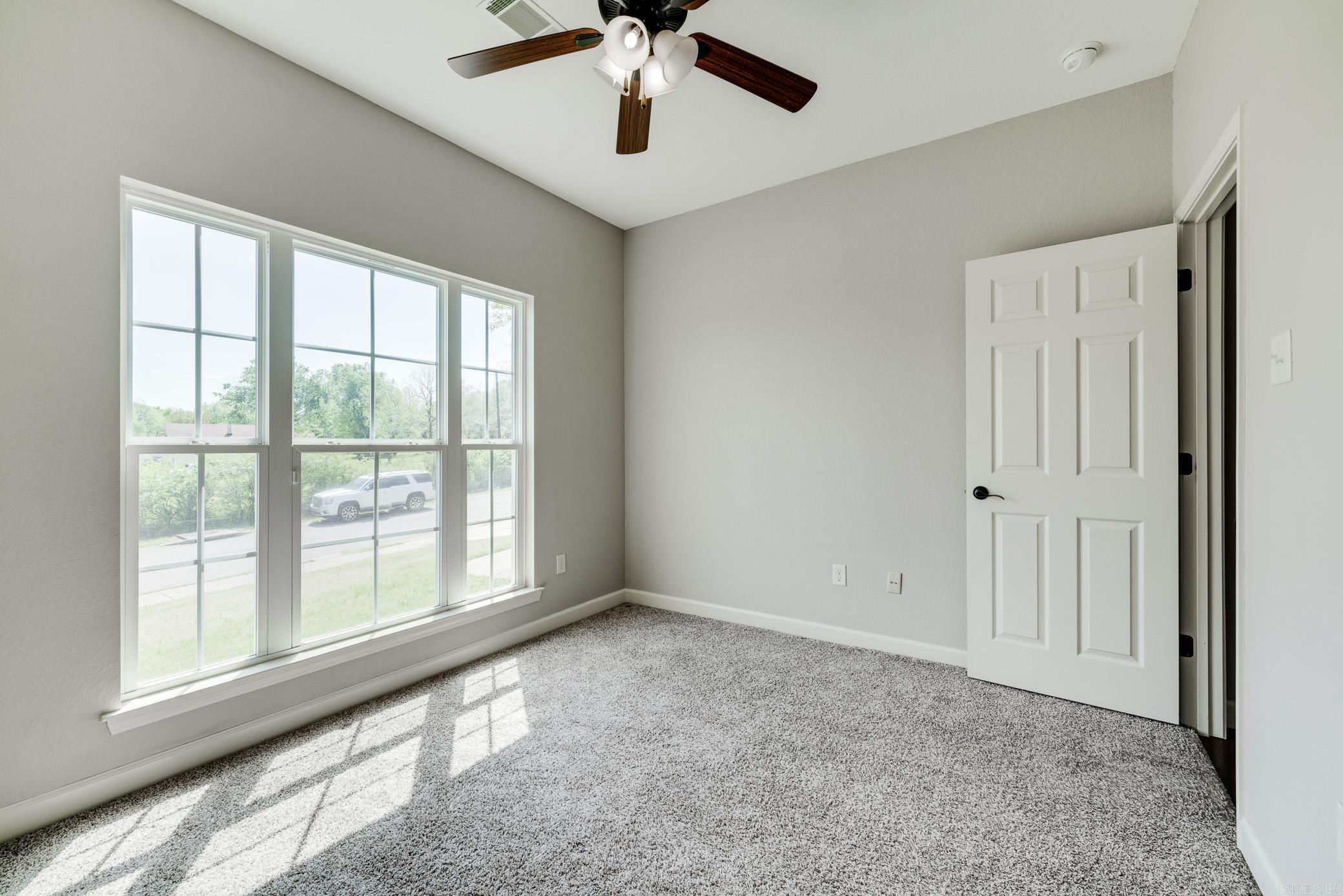 CHAPEL CREEK - Residential