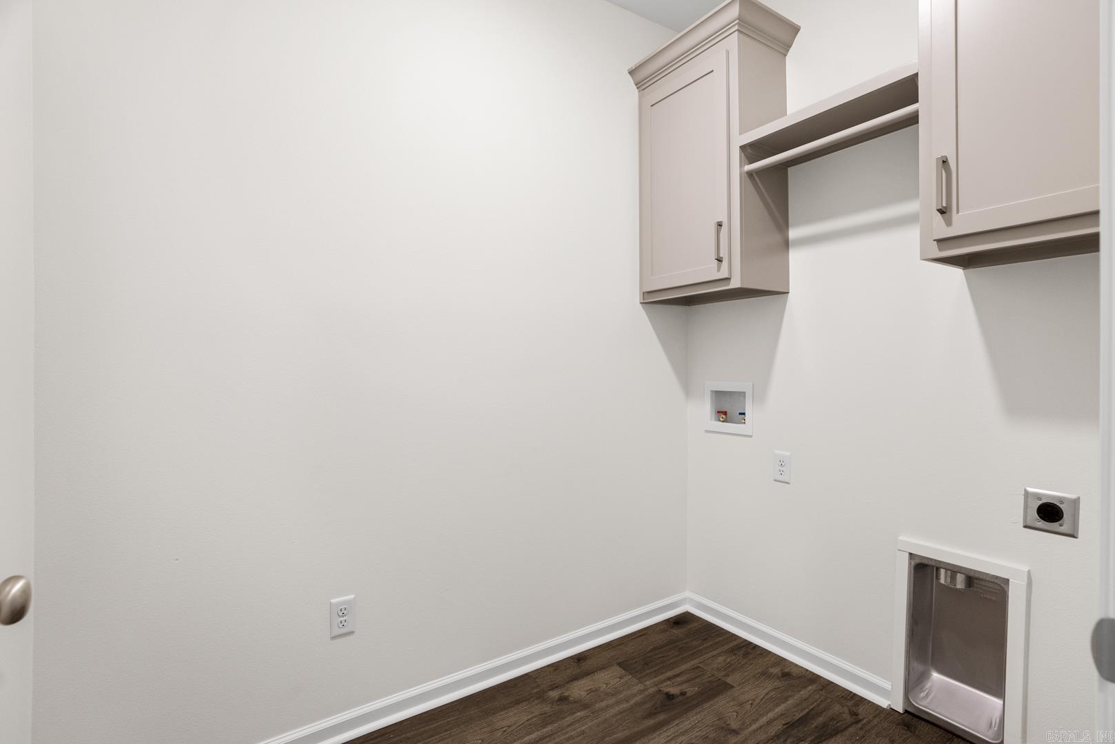 LEWIS COVE - Residential