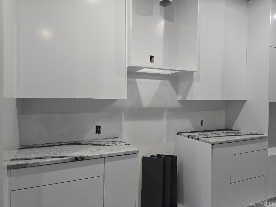 CHENAL VALLEY ABINGTON COURT - Residential