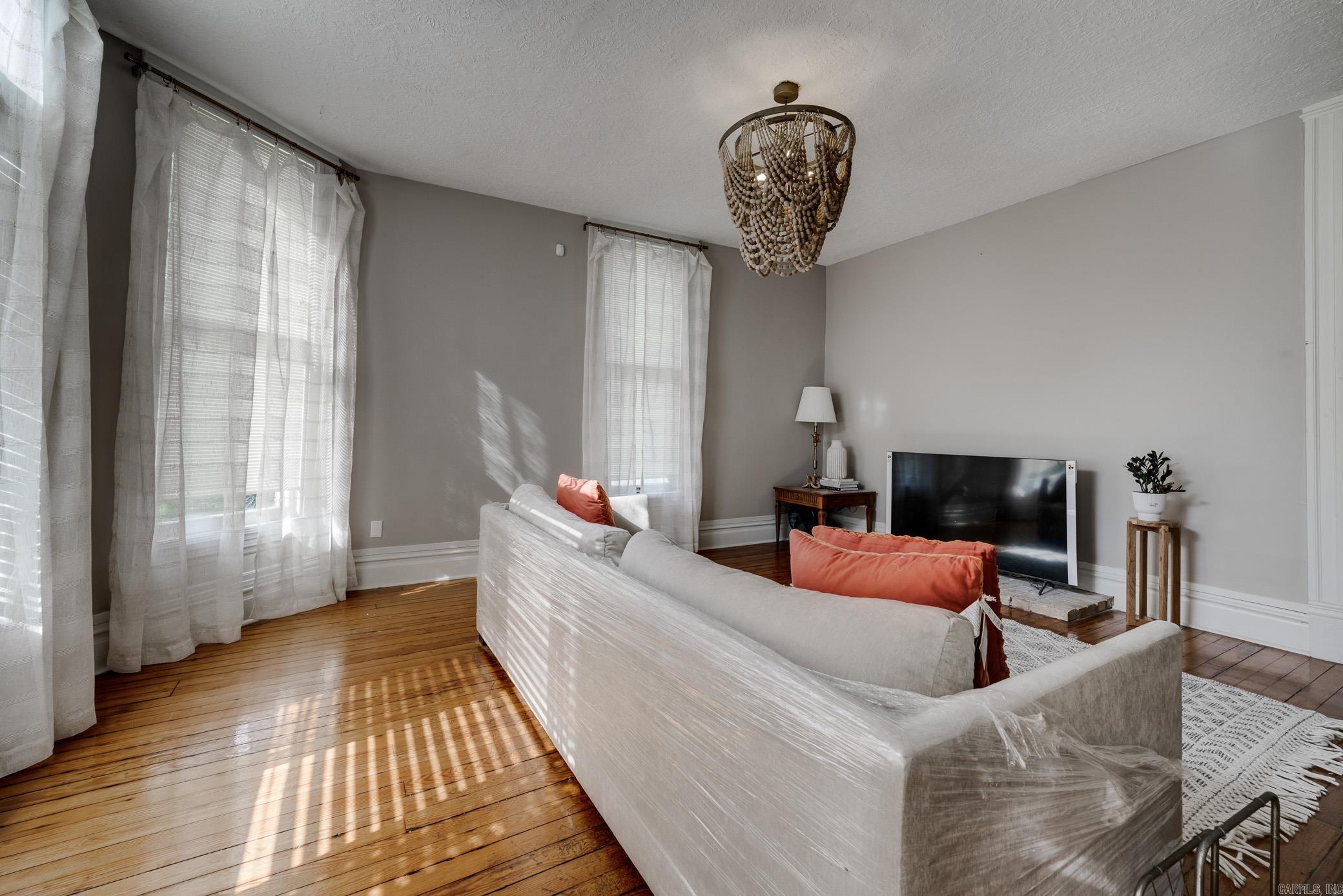 WORTHEN WAT - Residential