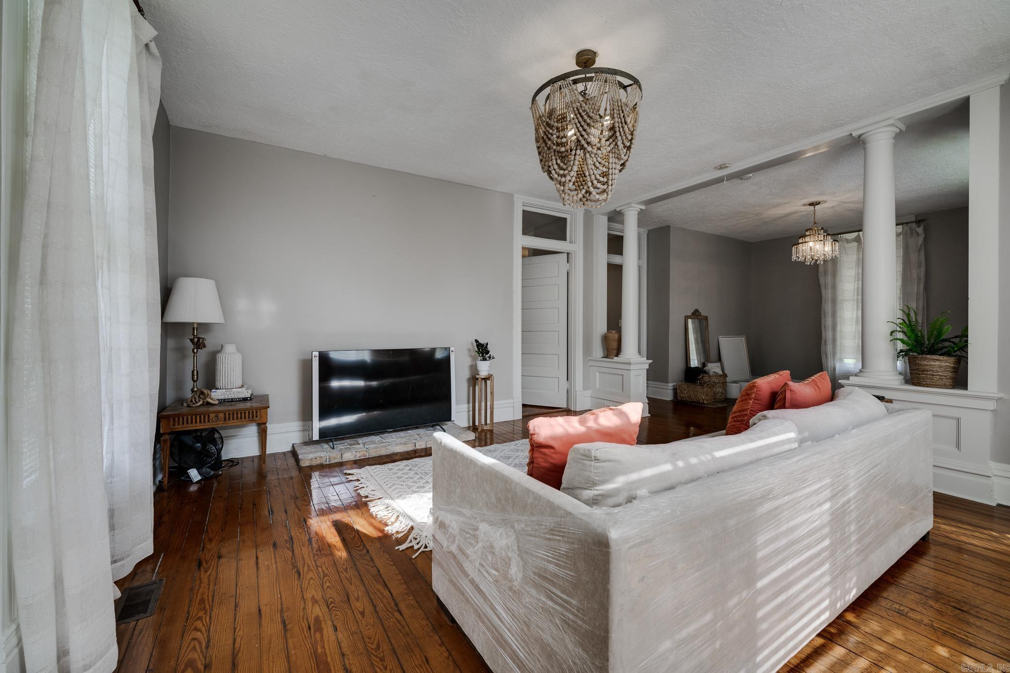 WORTHEN WAT - Residential