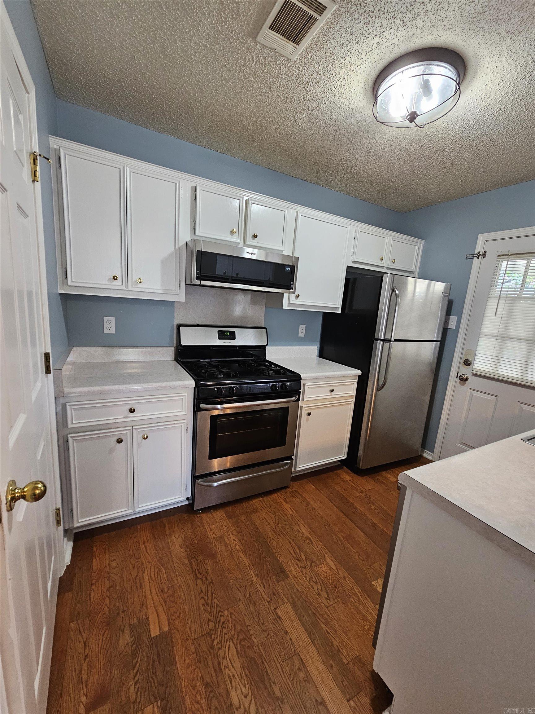 Cooper Creek - Residential Lease