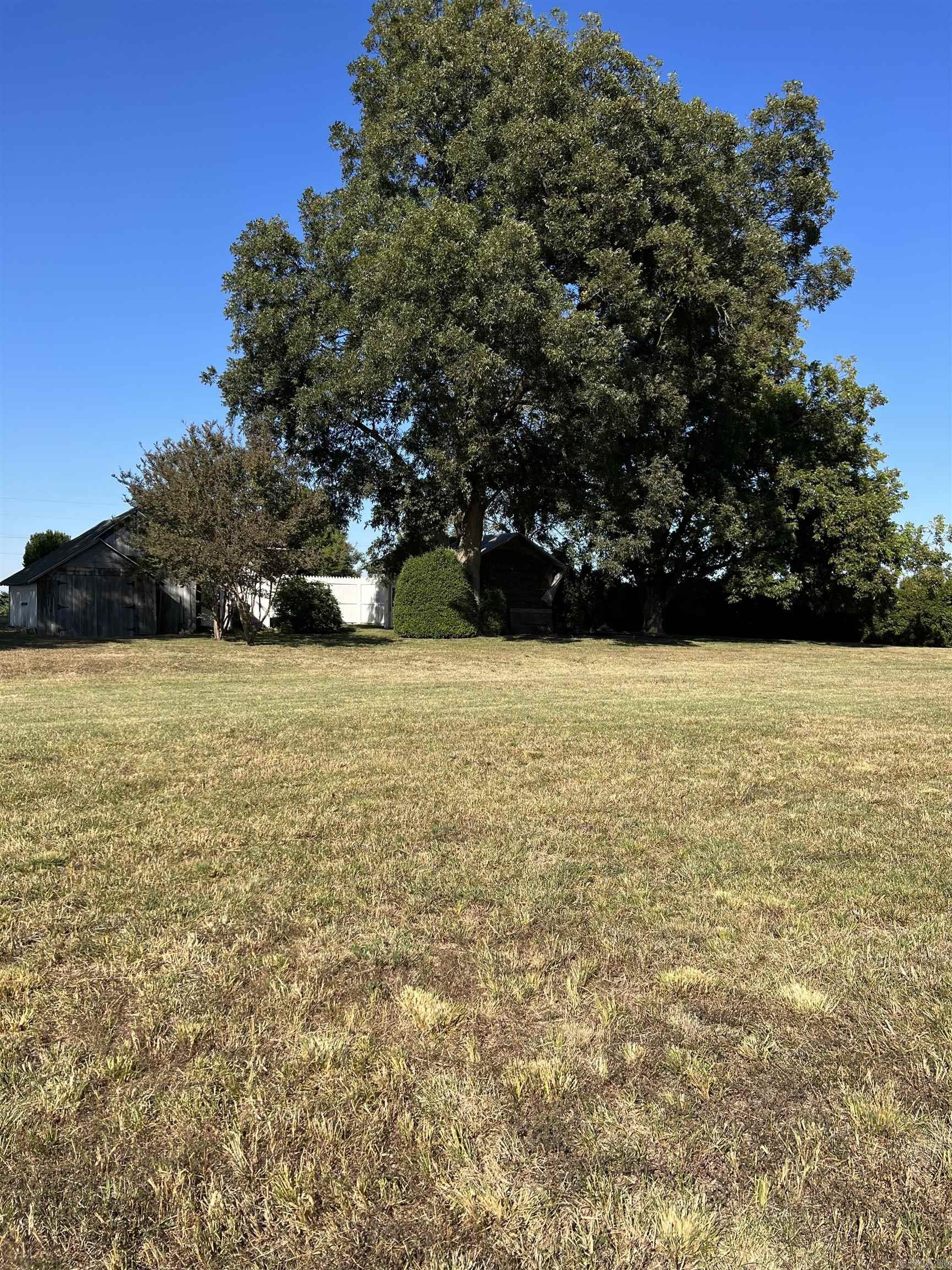 M&B PIGGOTT 2-20-8 - Residential