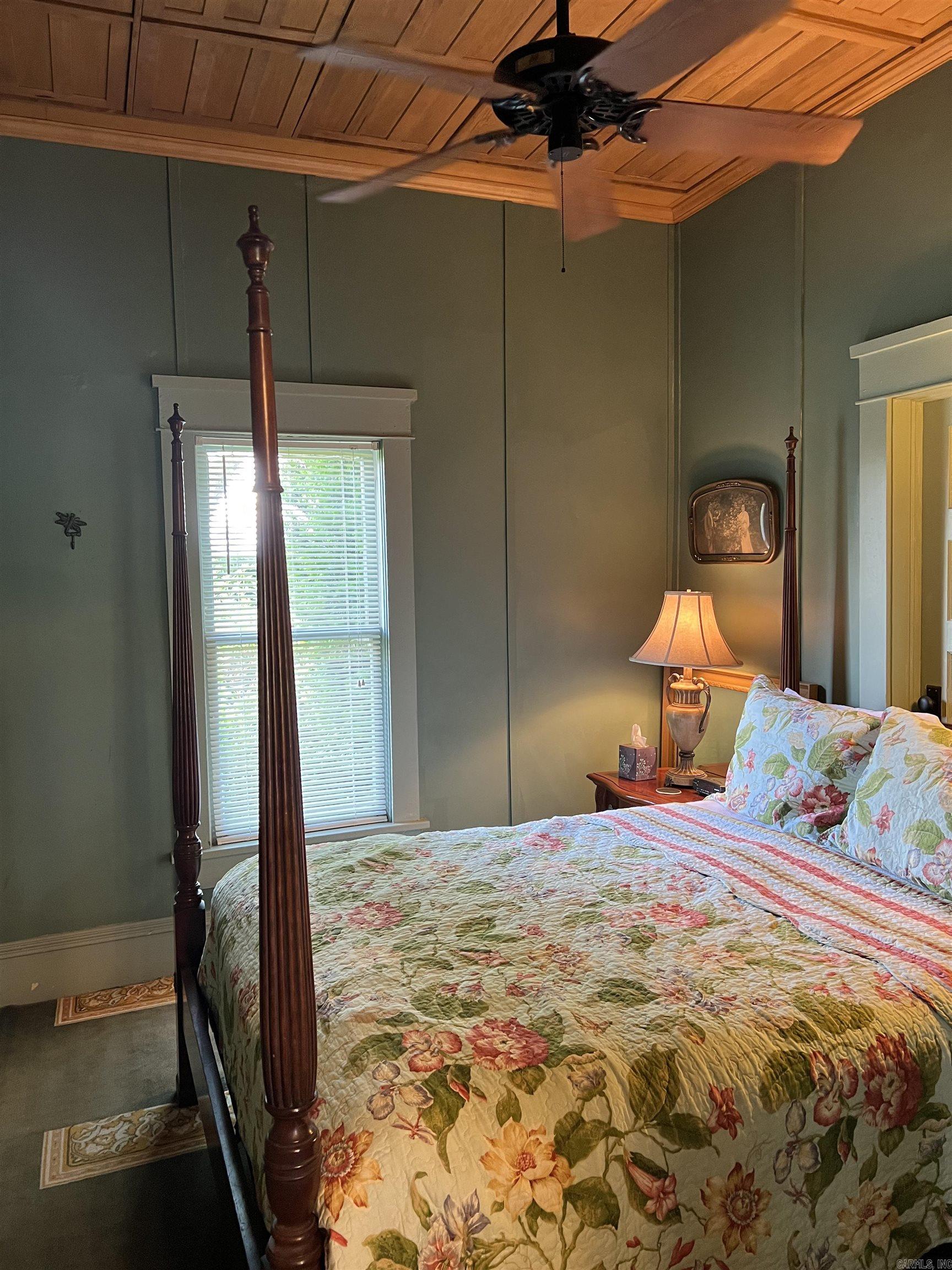 M&B PIGGOTT 2-20-8 - Residential