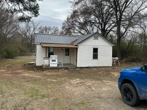 MLS: 25009324