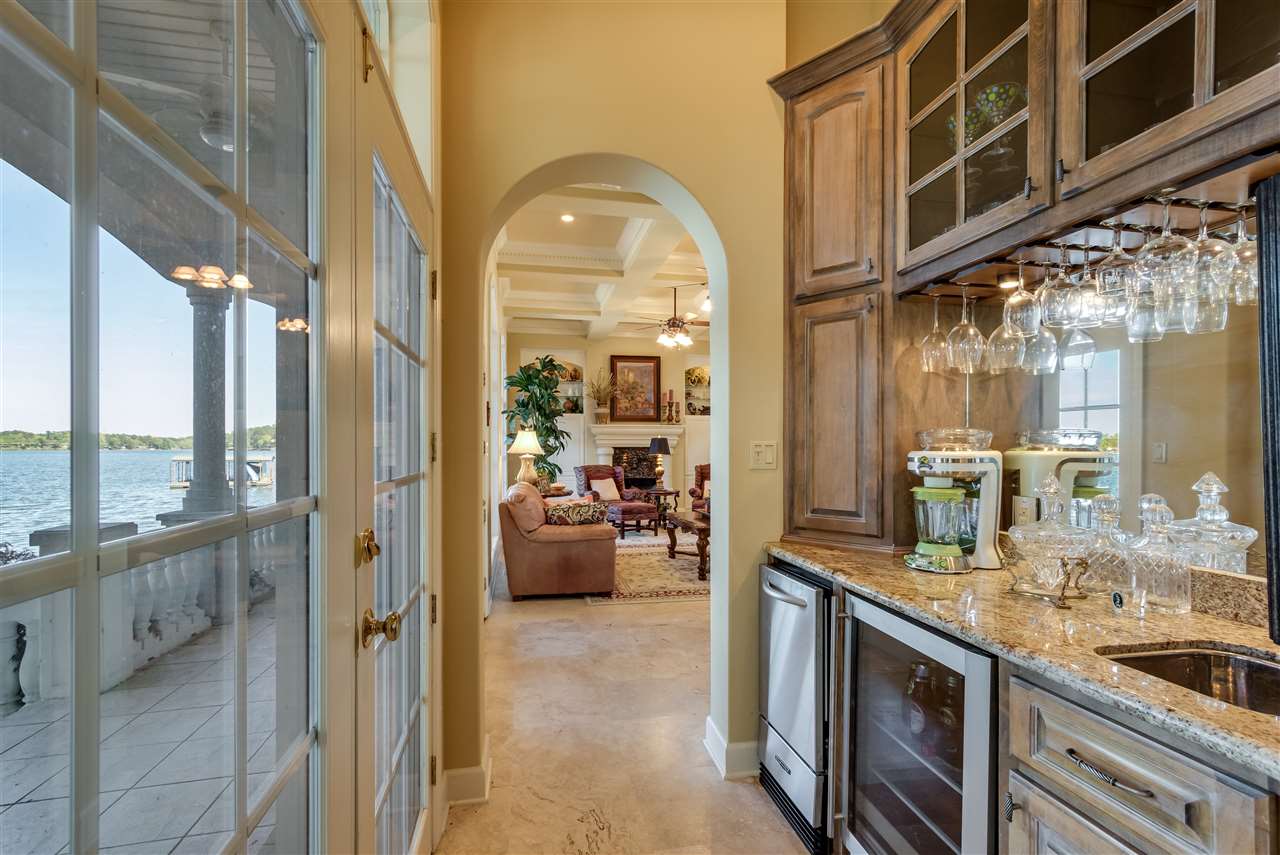 Driftwood Point - Residential