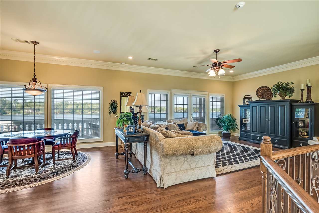 Driftwood Point - Residential
