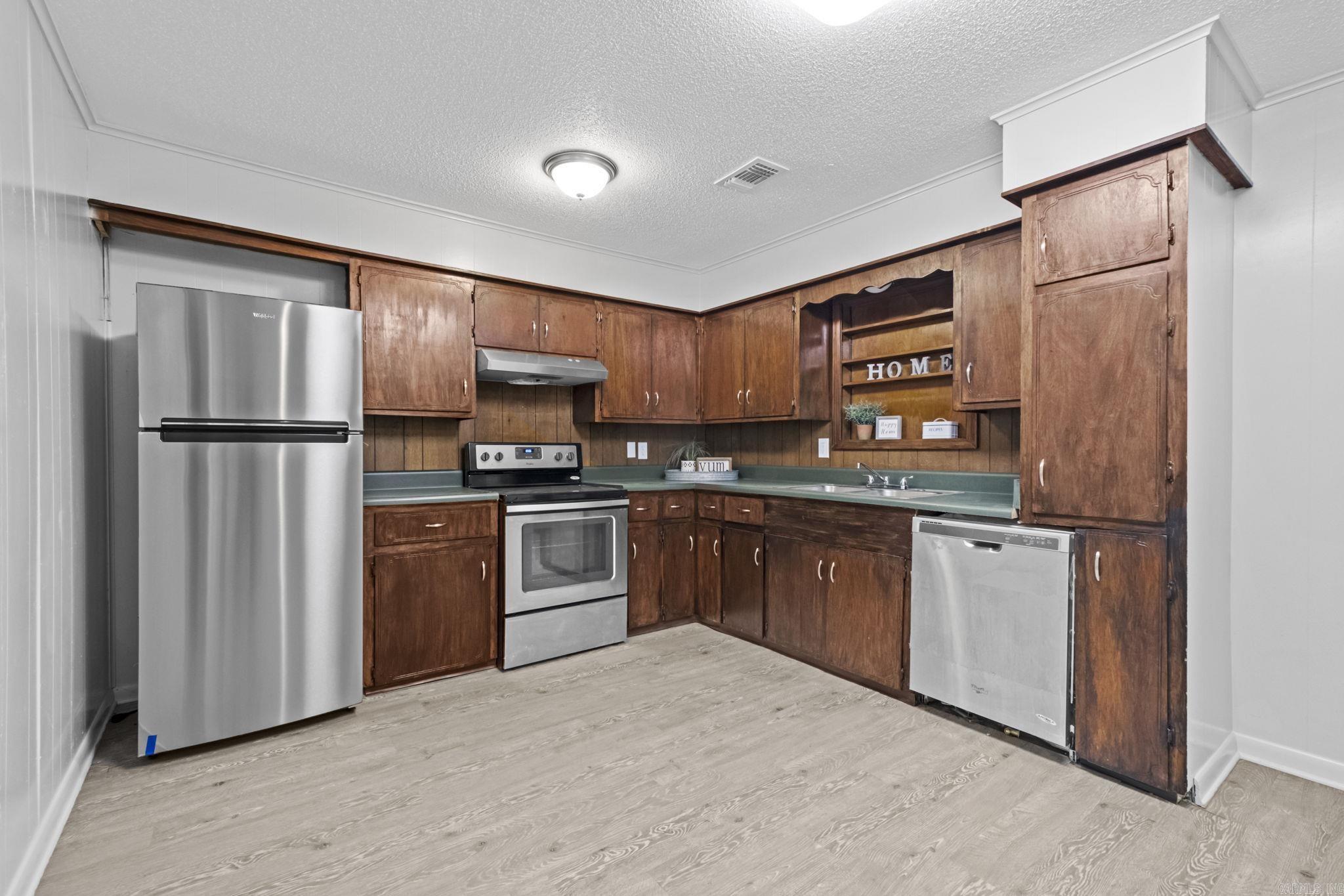 RANEY TERRACE - Residential