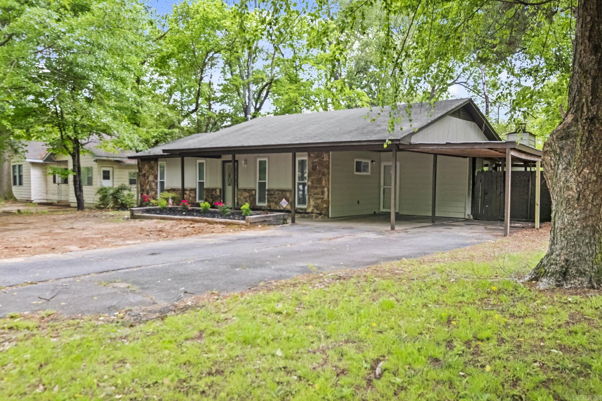 RANEY TERRACE - Residential