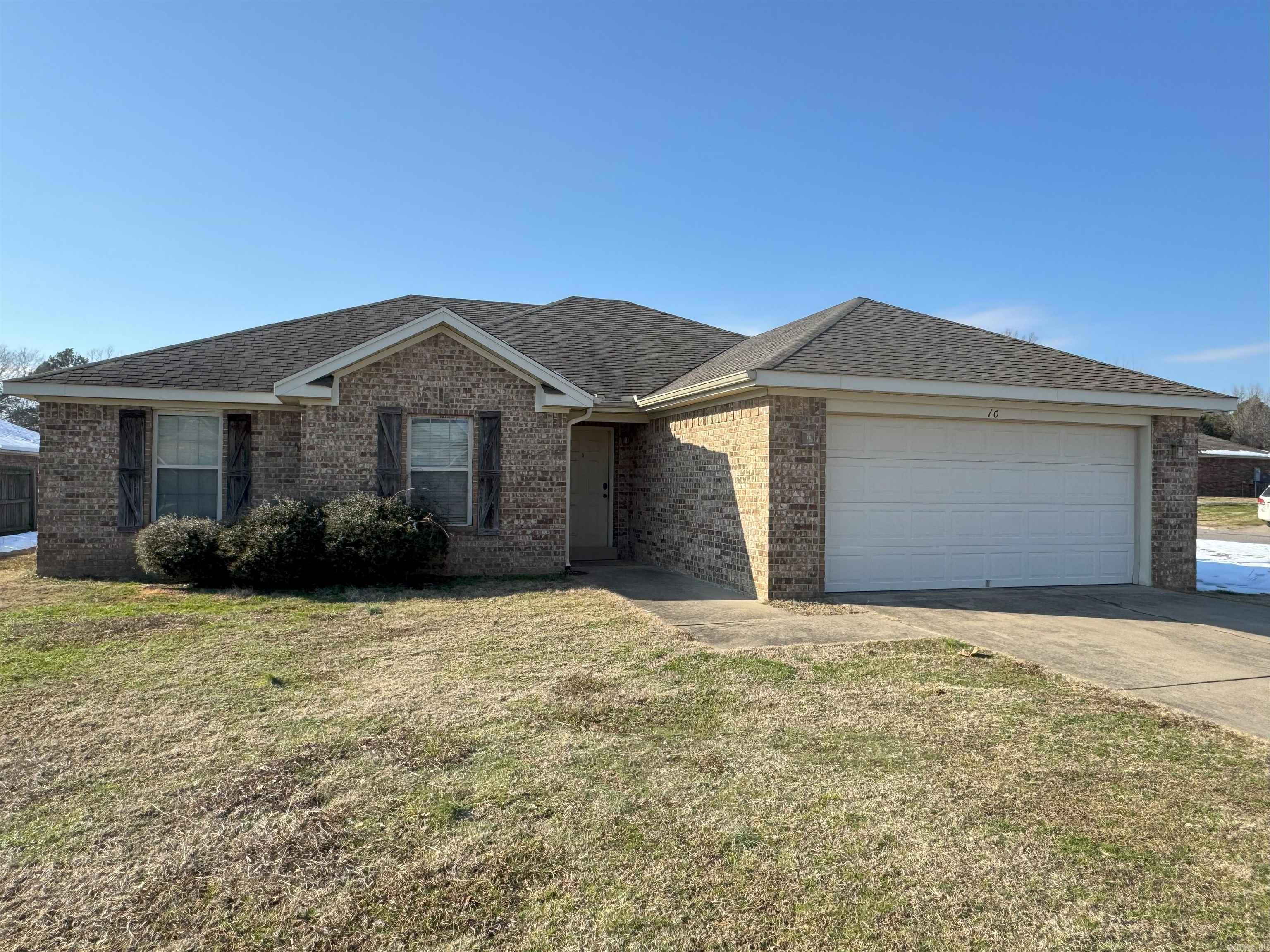 LEGACY PLACE - Residential