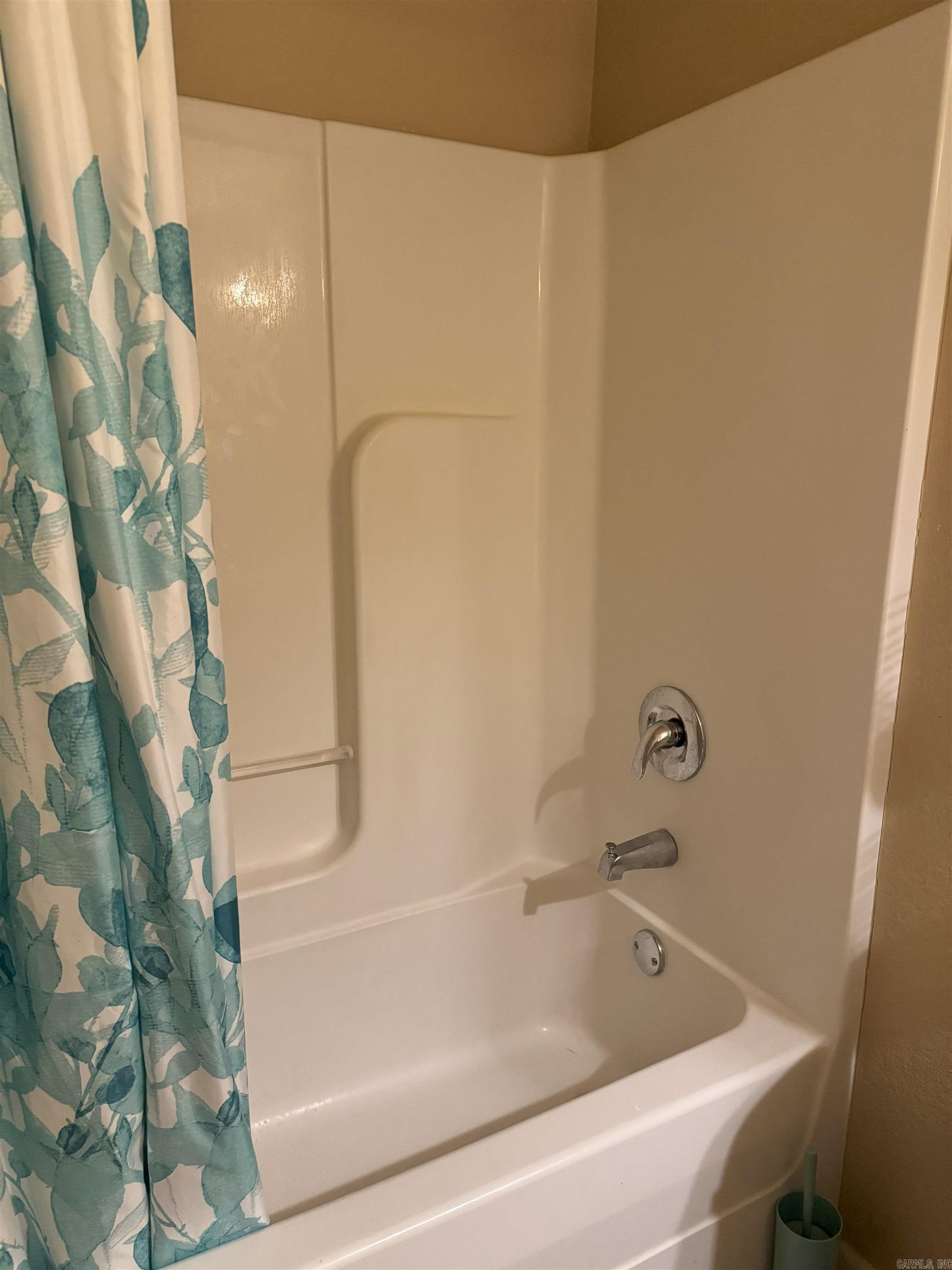 LEGACY PLACE - Residential