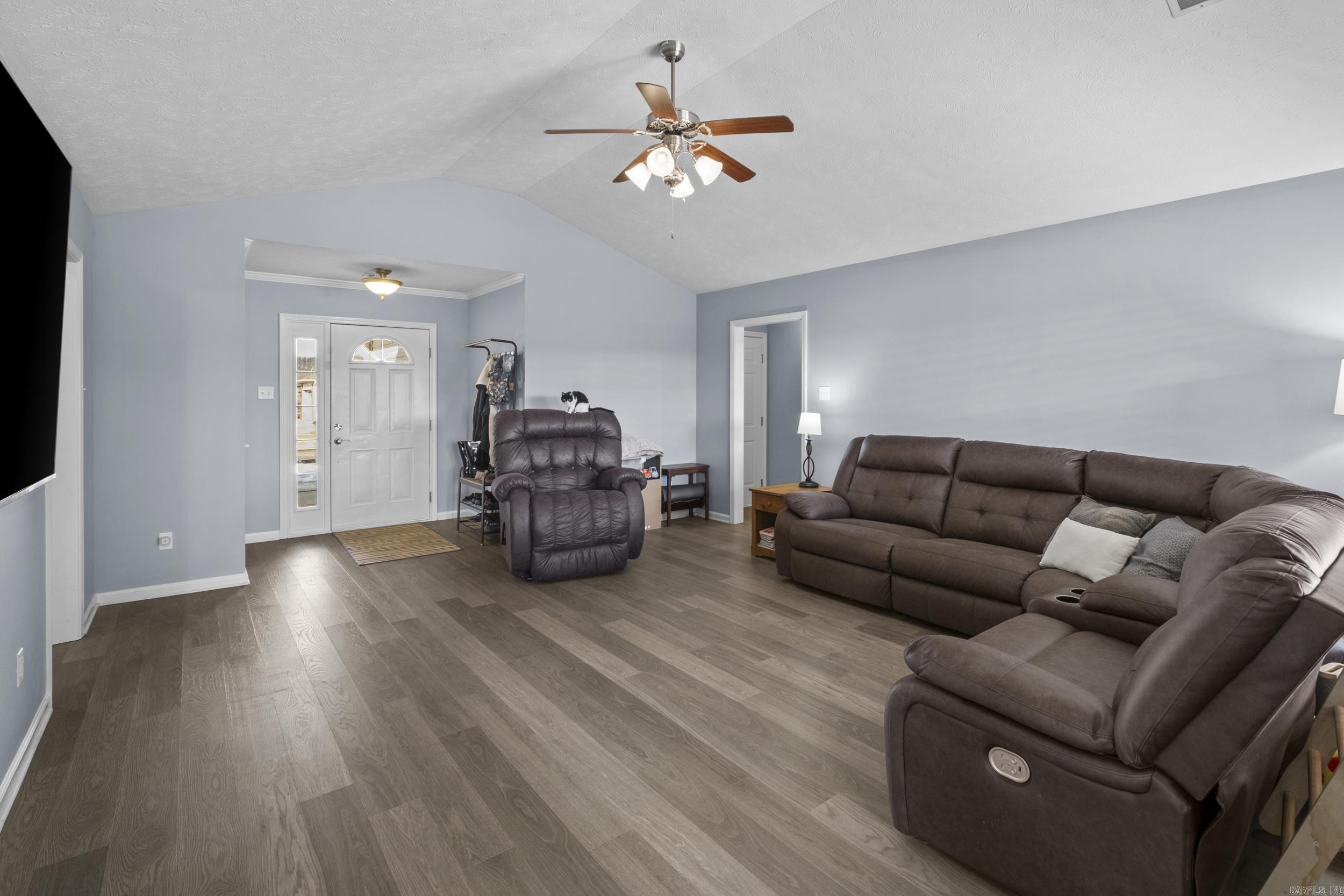 WILLOW LAKE - Residential