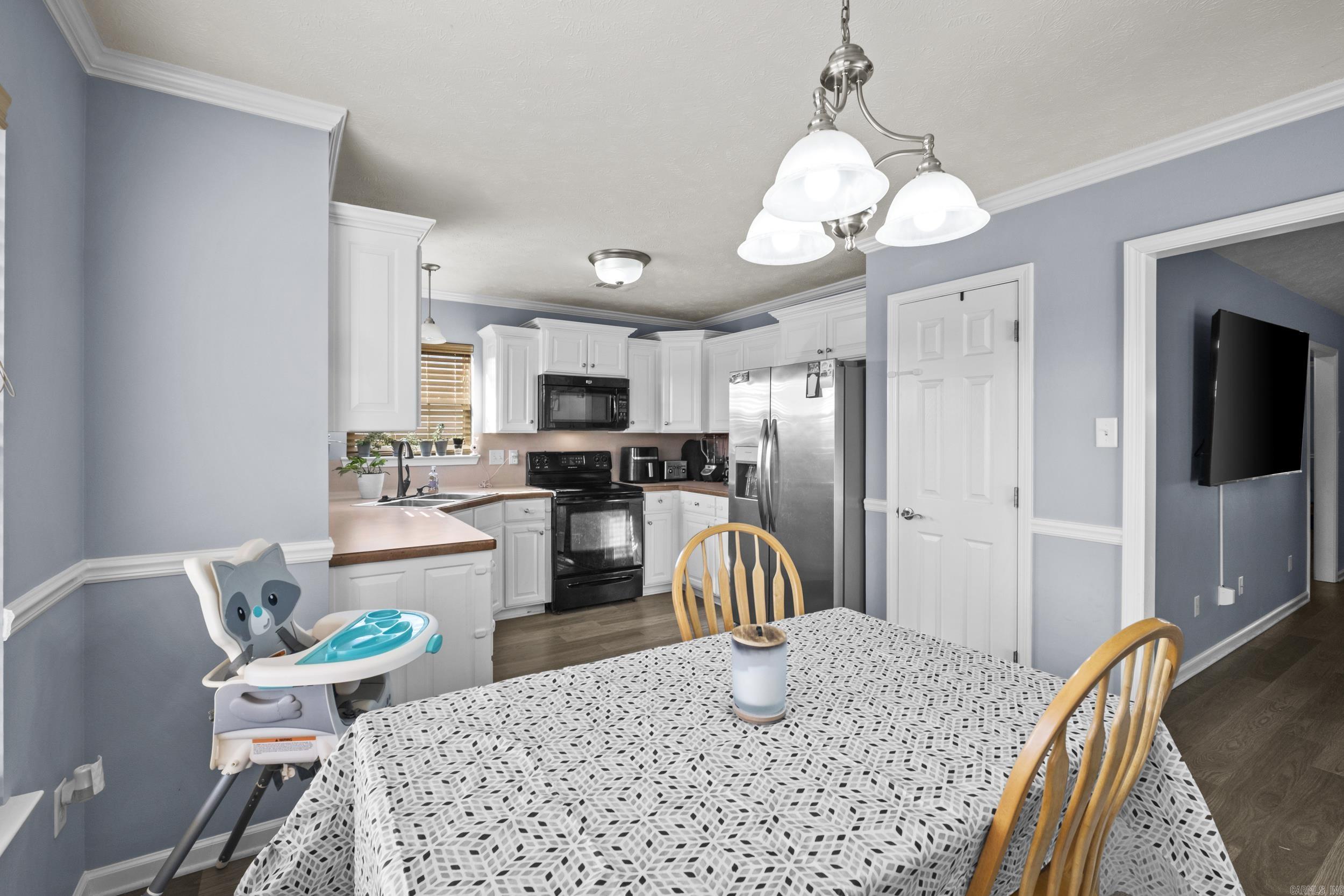 WILLOW LAKE - Residential