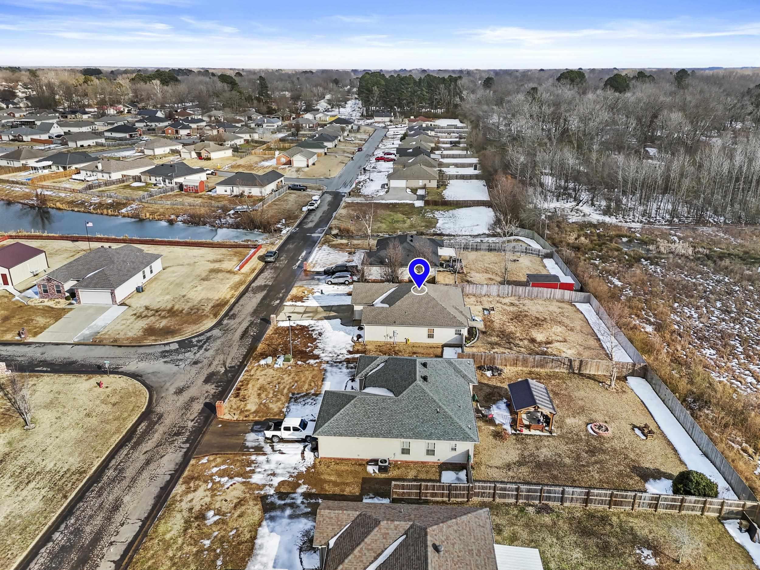 WILLOW LAKE - Residential