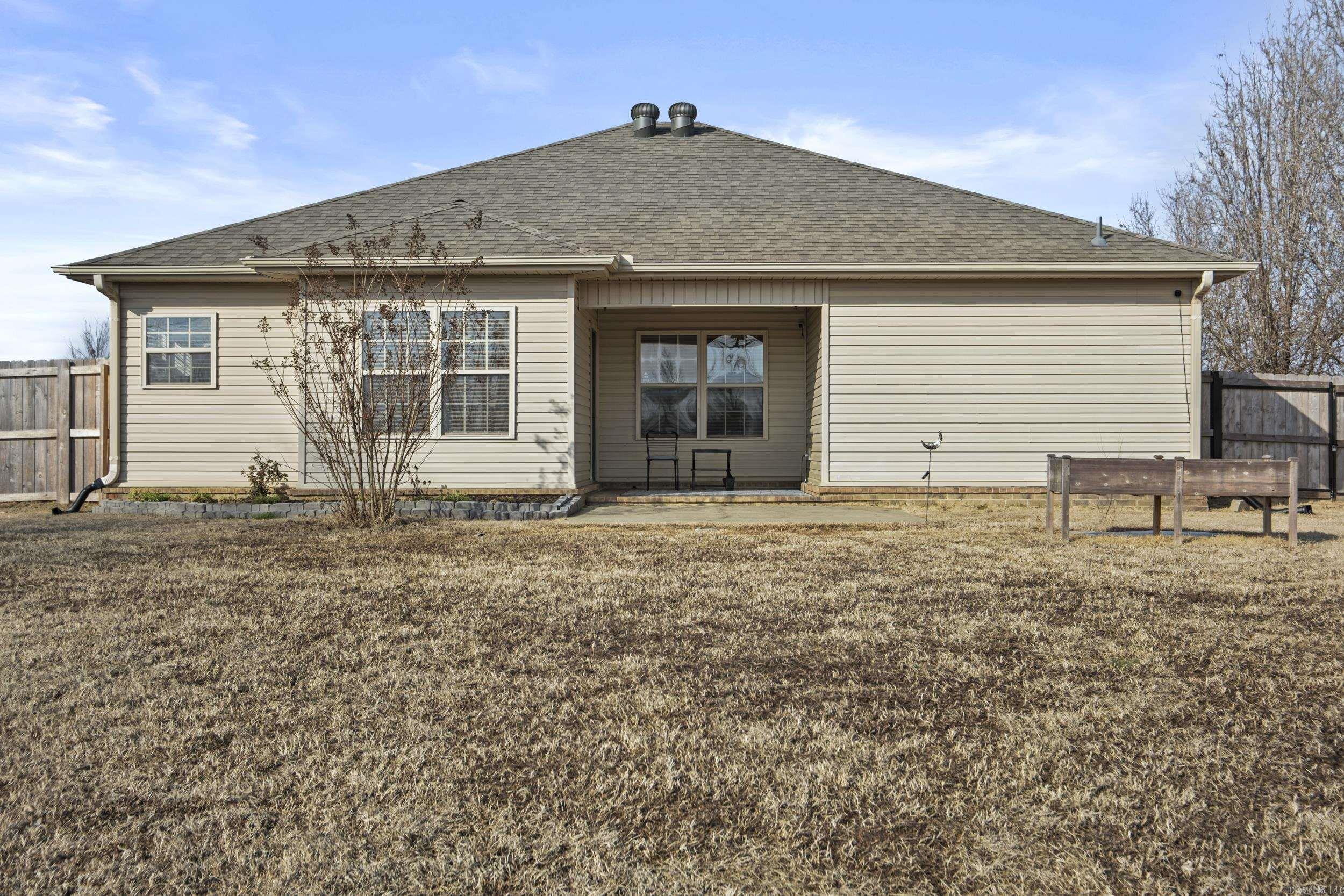 WILLOW LAKE - Residential