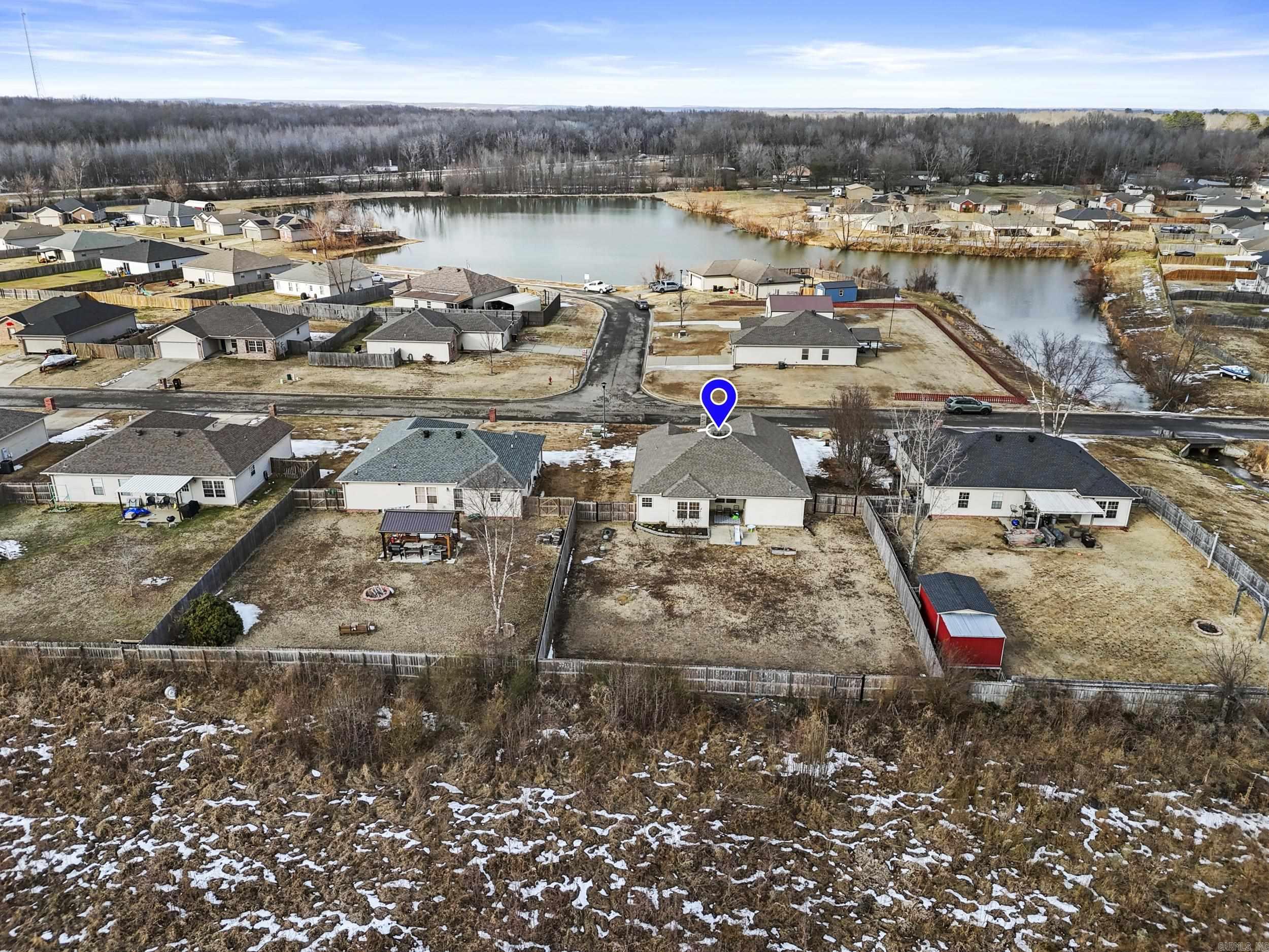 WILLOW LAKE - Residential