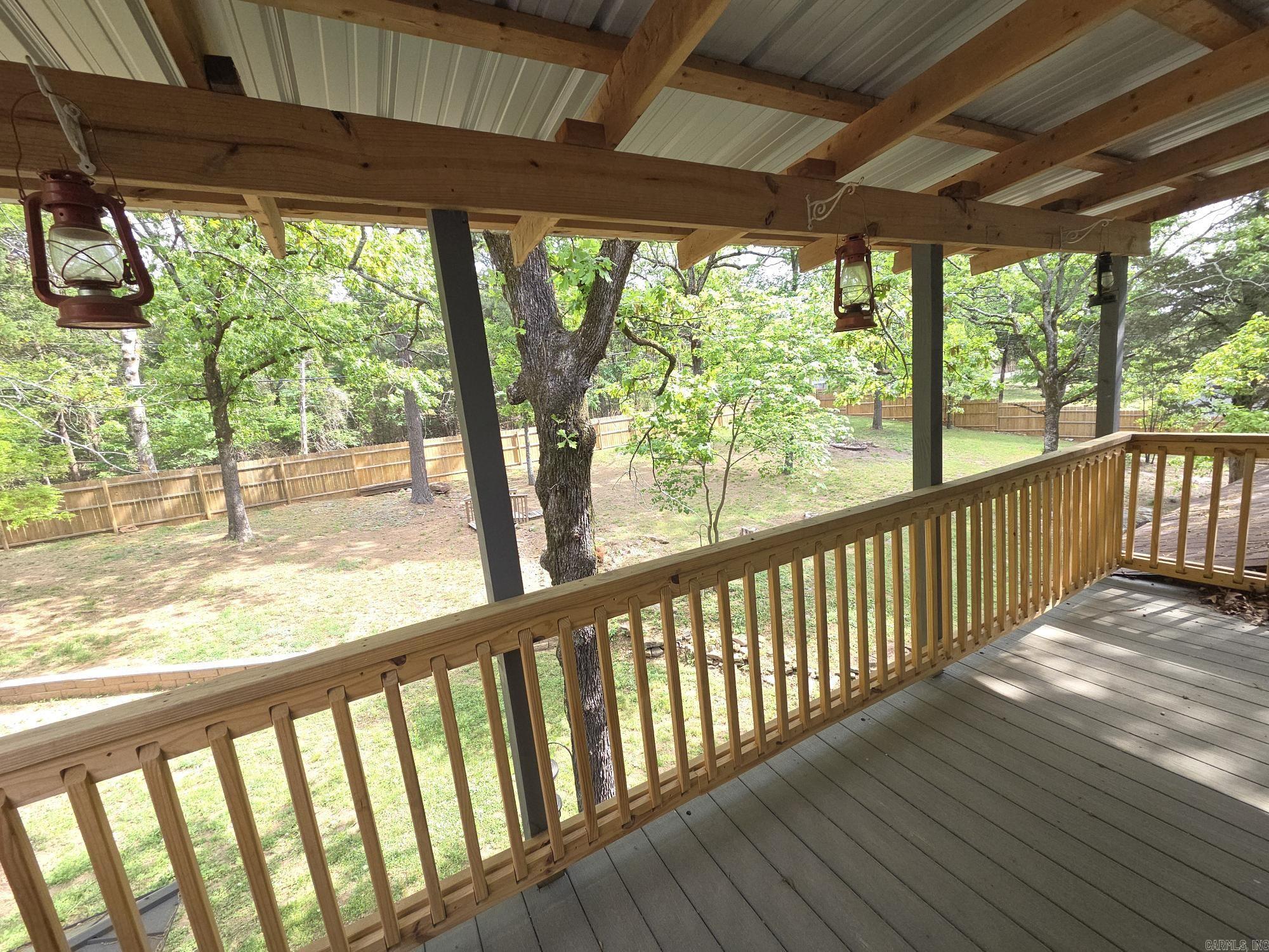 LAKERIDGE ESTATES - Residential