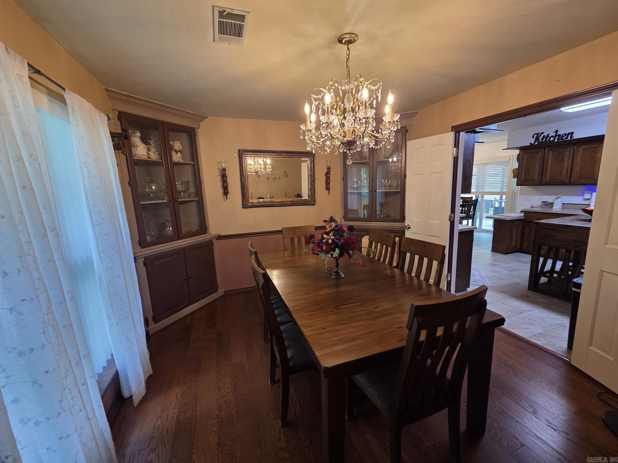 LAKERIDGE ESTATES - Residential