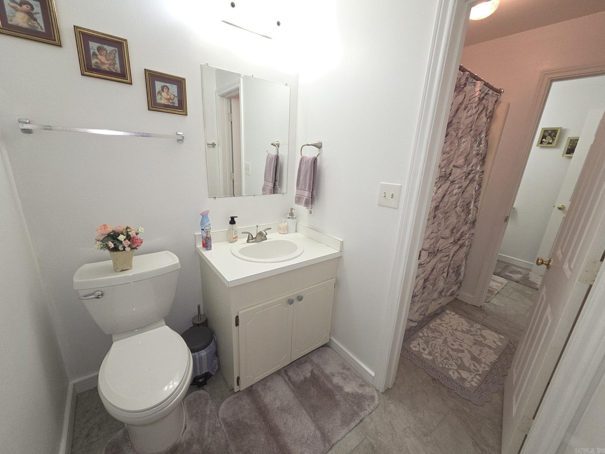 LAKERIDGE ESTATES - Residential