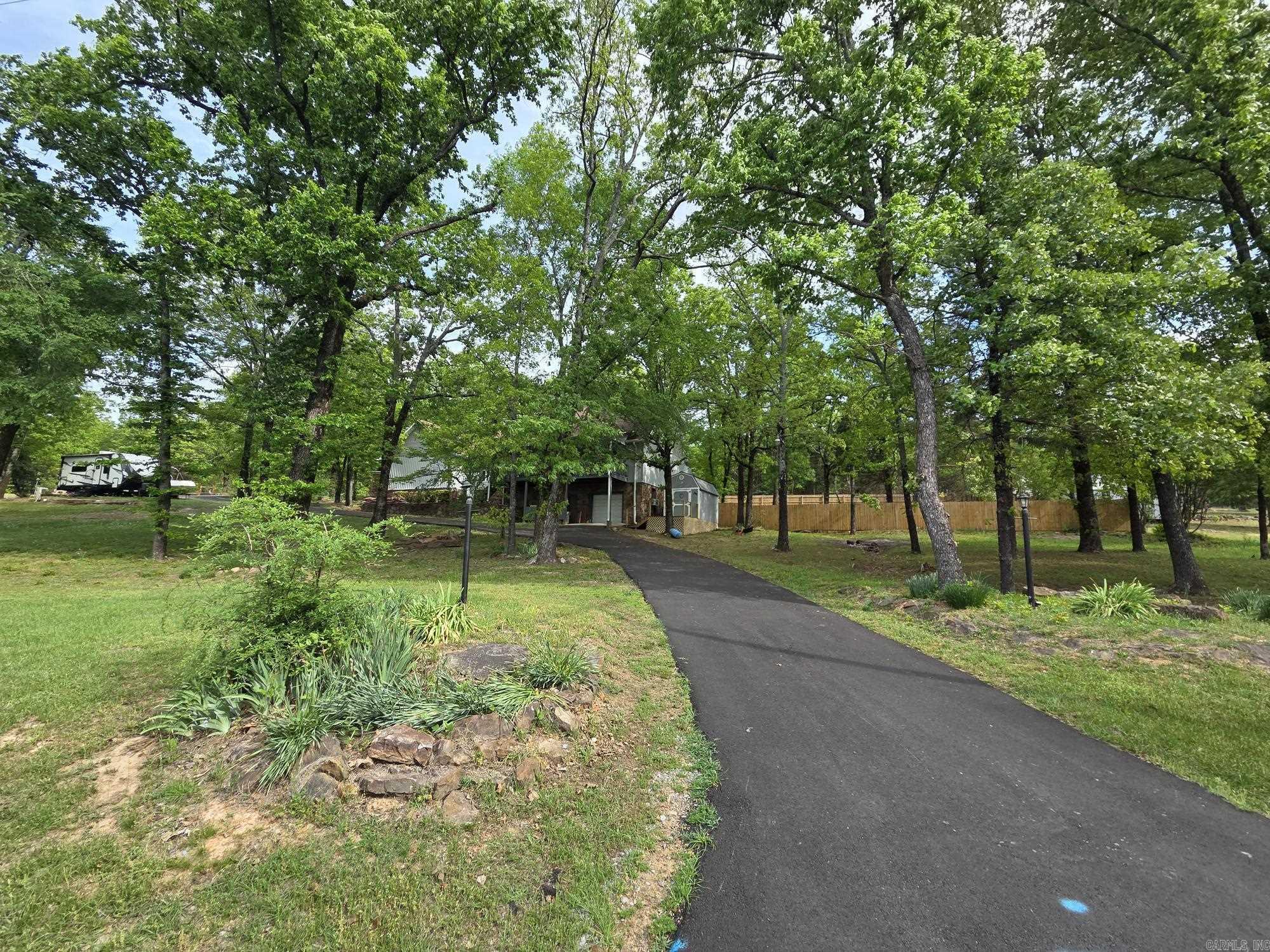 LAKERIDGE ESTATES - Residential