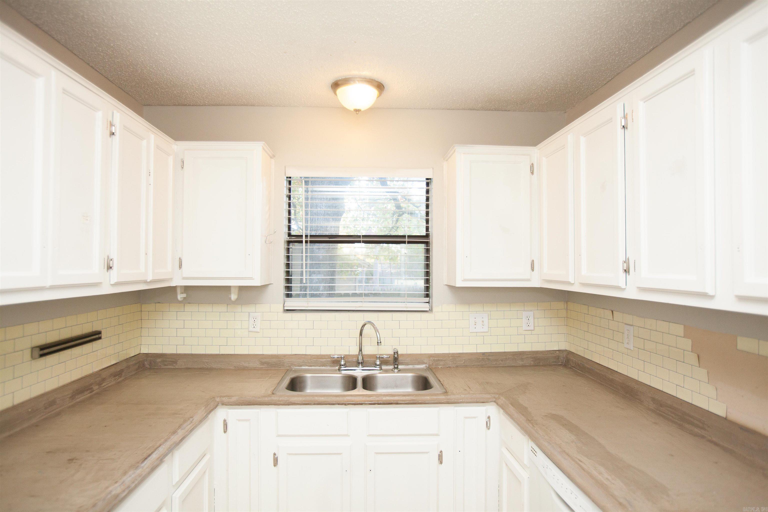 Rolling Oaks - Residential Lease