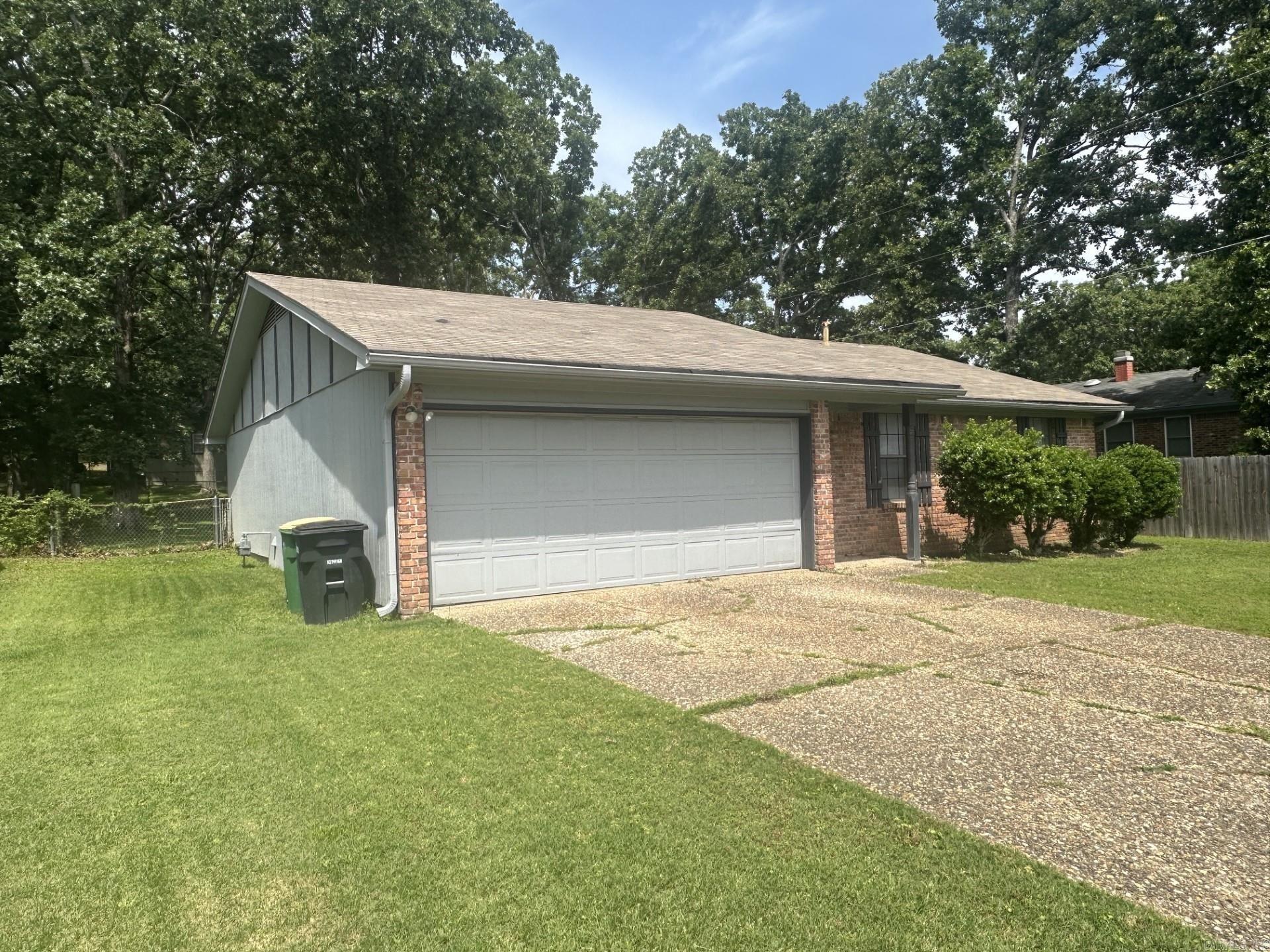 DEEREWOOD - Residential