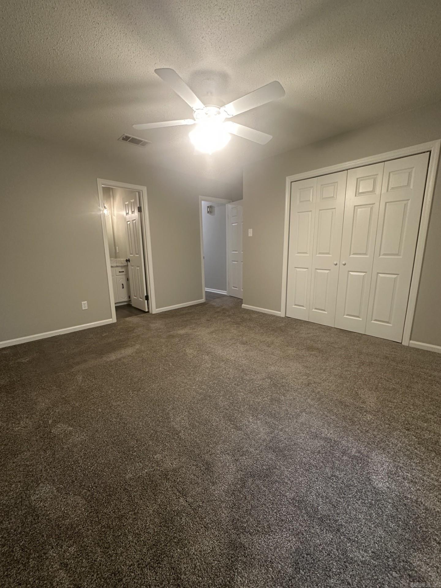 DEEREWOOD - Residential