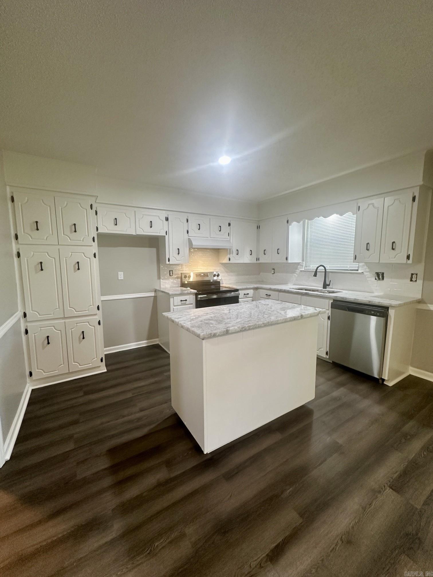 DEEREWOOD - Residential