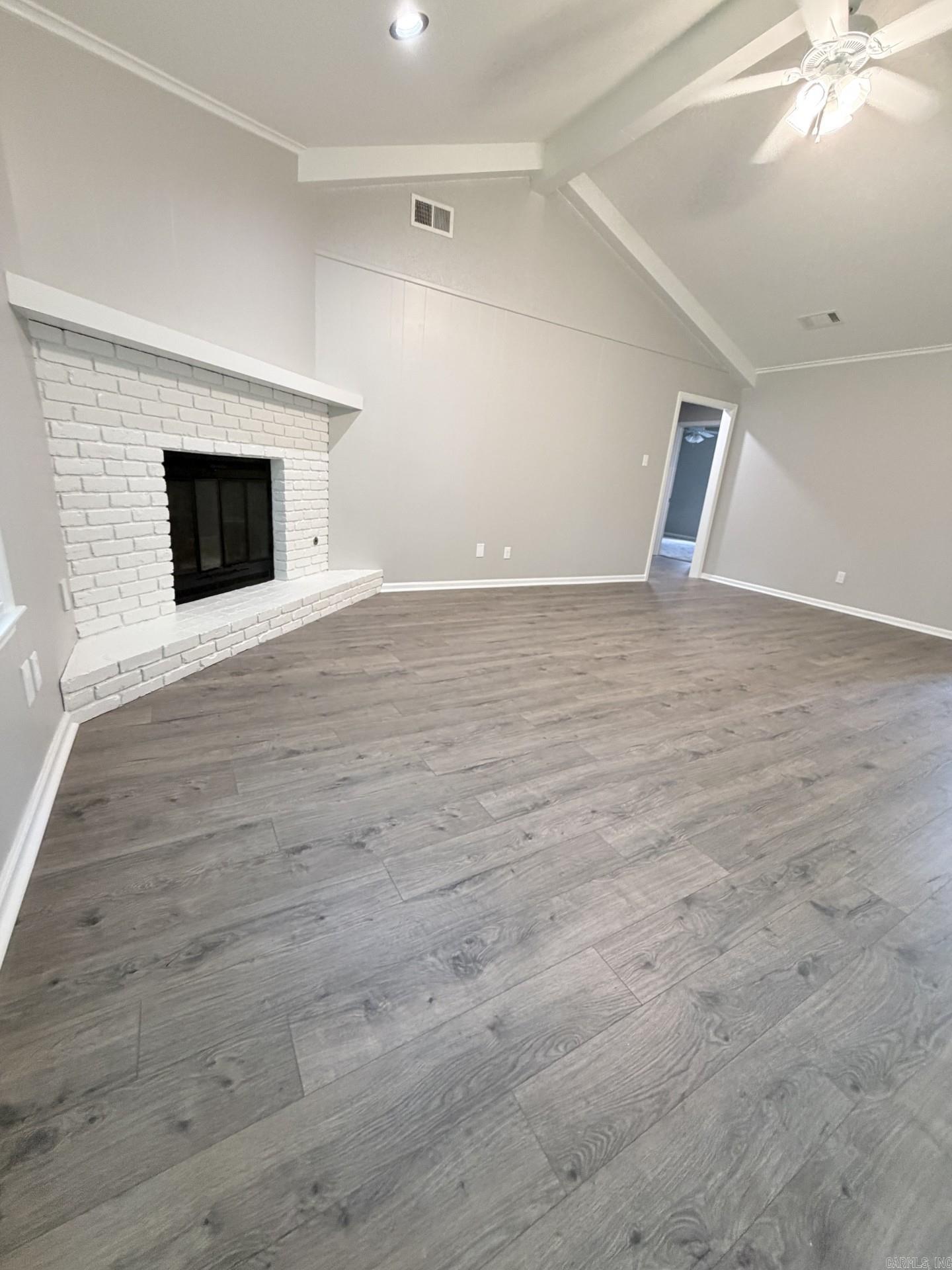 DEEREWOOD - Residential