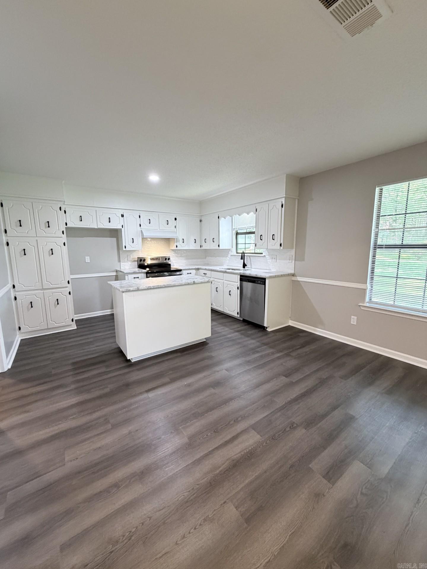 DEEREWOOD - Residential