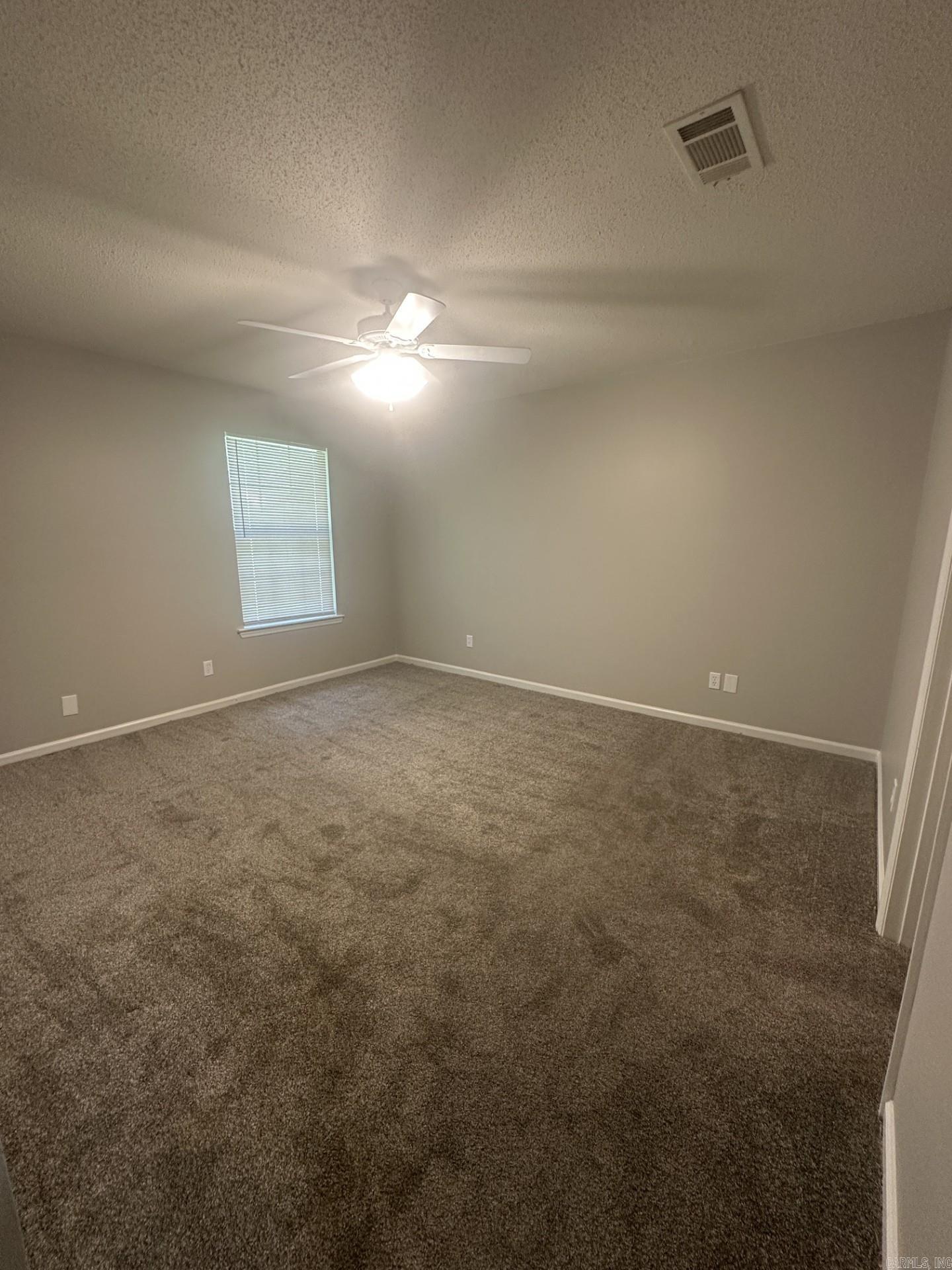 DEEREWOOD - Residential