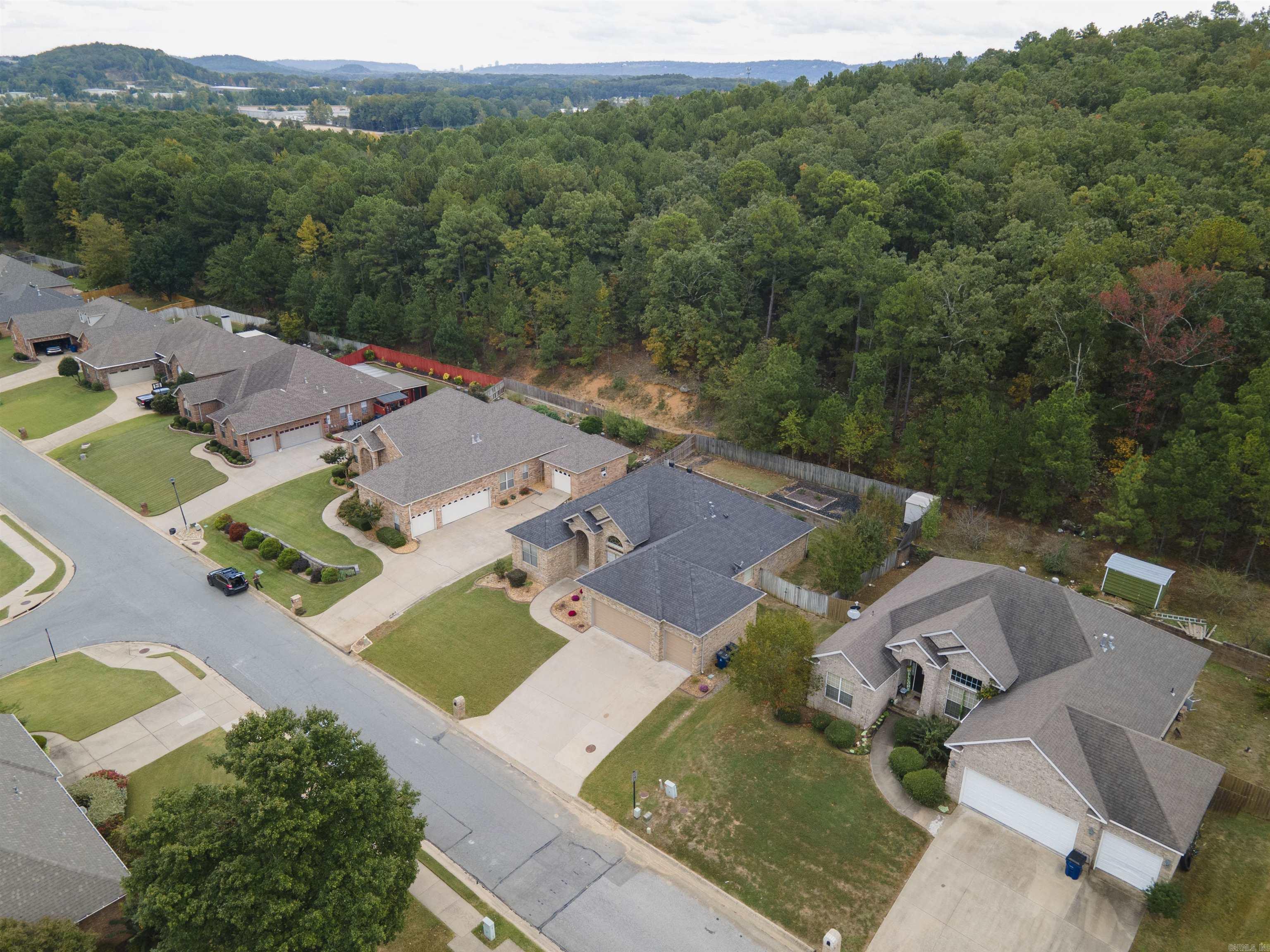 COUNTRY CLUB OF ARK THE - Residential
