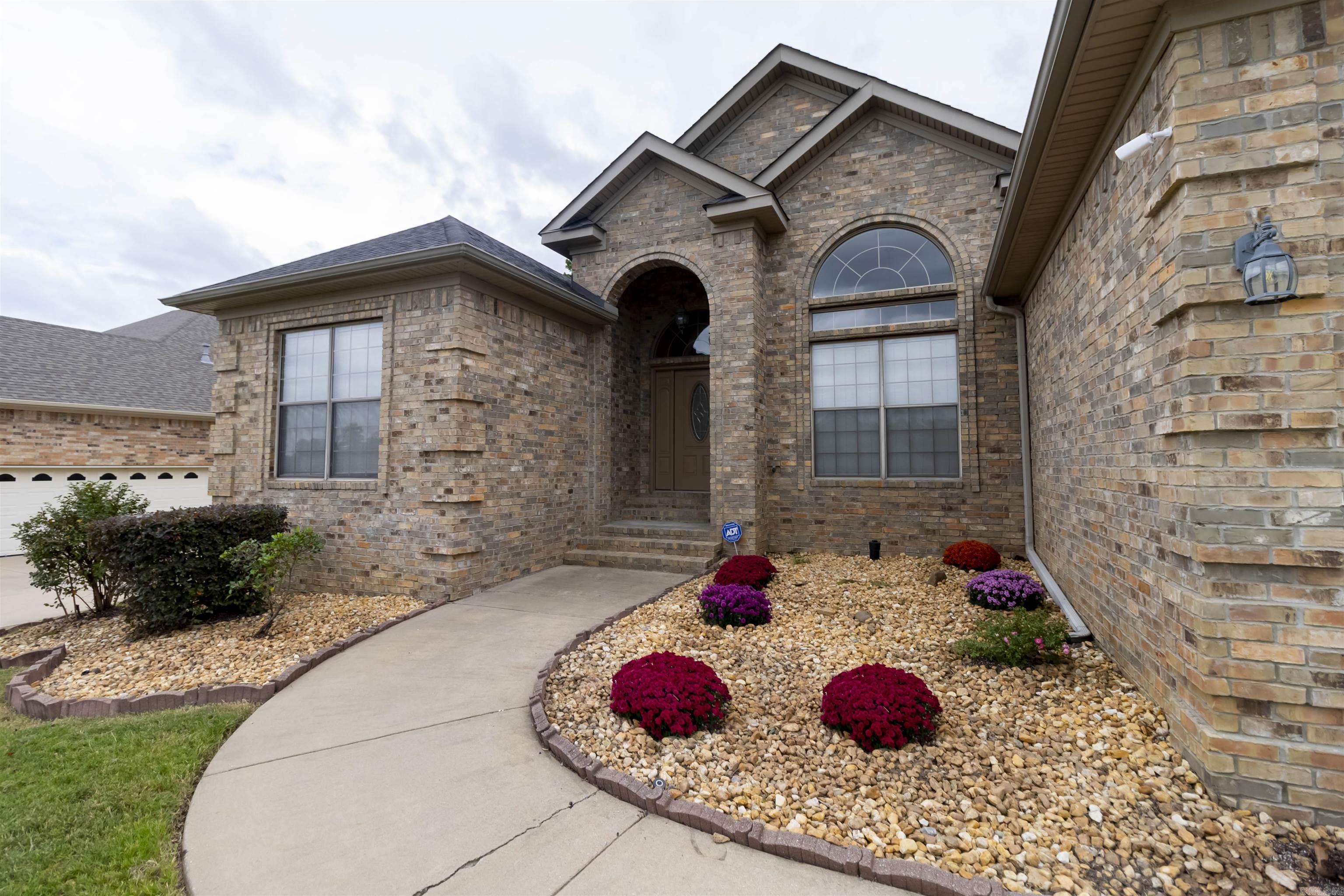 COUNTRY CLUB OF ARK THE - Residential