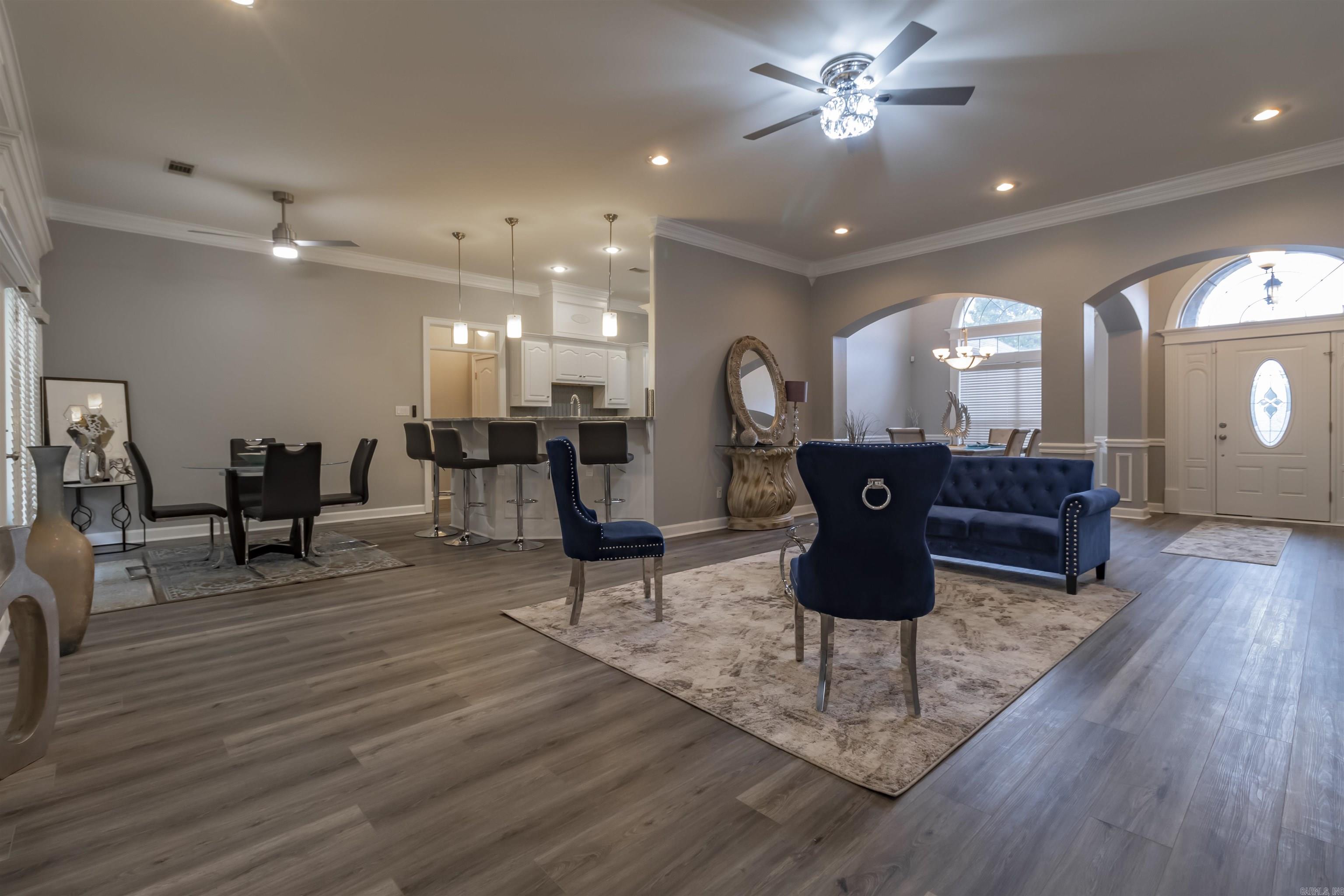 COUNTRY CLUB OF ARK THE - Residential