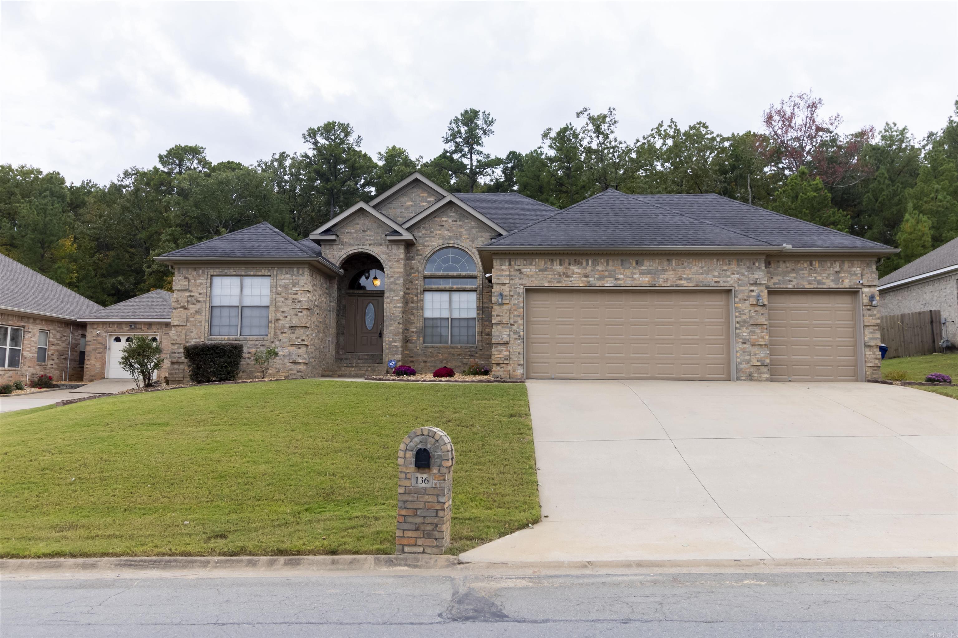 Wow! This Beautiful 4 bedroom 2 bath, 3-car garage home located in the Country Club of Arkansas Subdivision, has been beautifully updated with new flooring, new paint thru out, new appliances, with new granite countertops in kitchen, new lighting, both bathrooms has new fixtures, toilets and granite countertops. This one has a formal dining room, eat-in kitchen, pantry, double sided fireplace that opens to patio, 4th bedroom could be use as an office. You donāt want to miss out on seeing this one. Call today for a tour. *Please see agents remarks for all showings.
