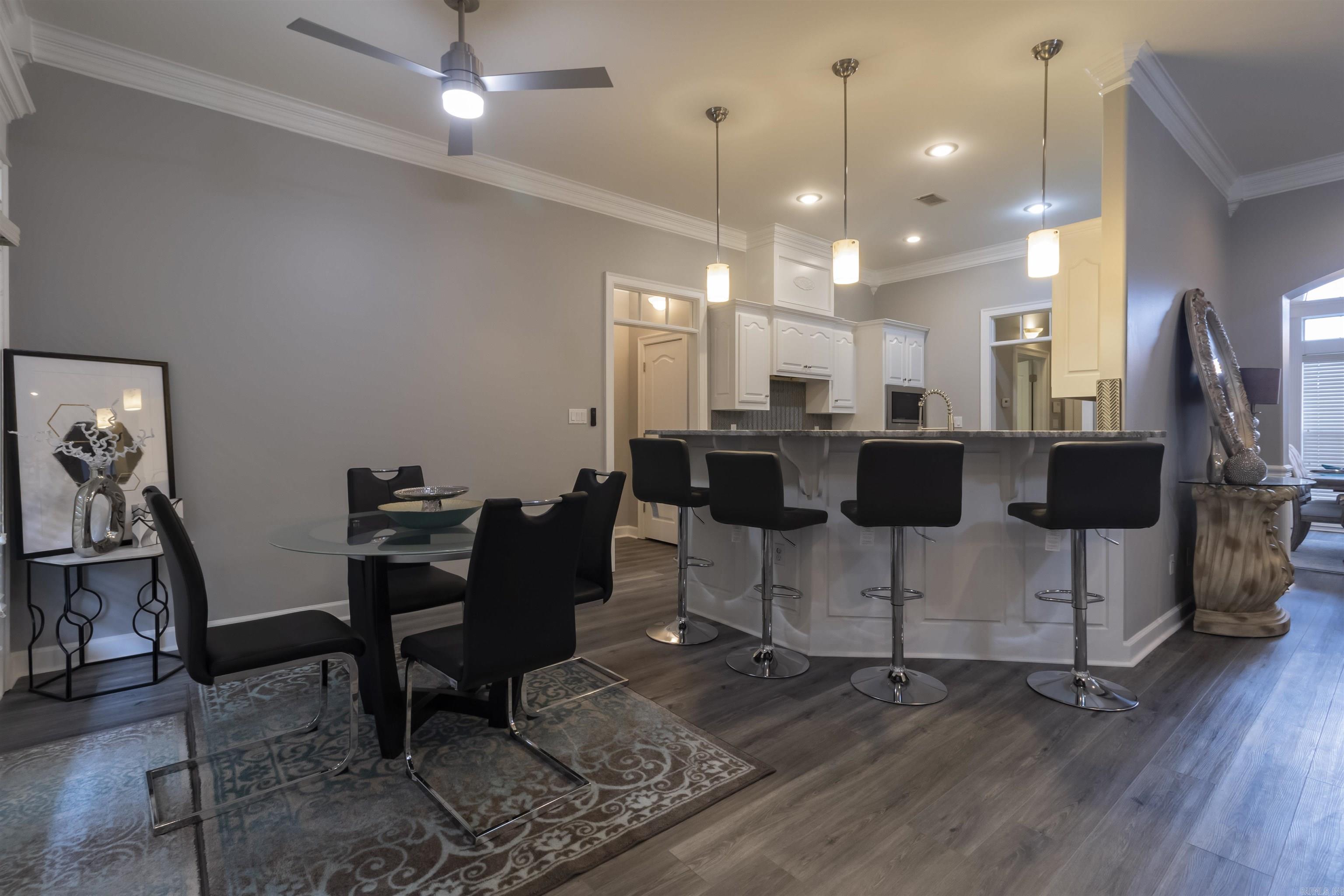 COUNTRY CLUB OF ARK THE - Residential