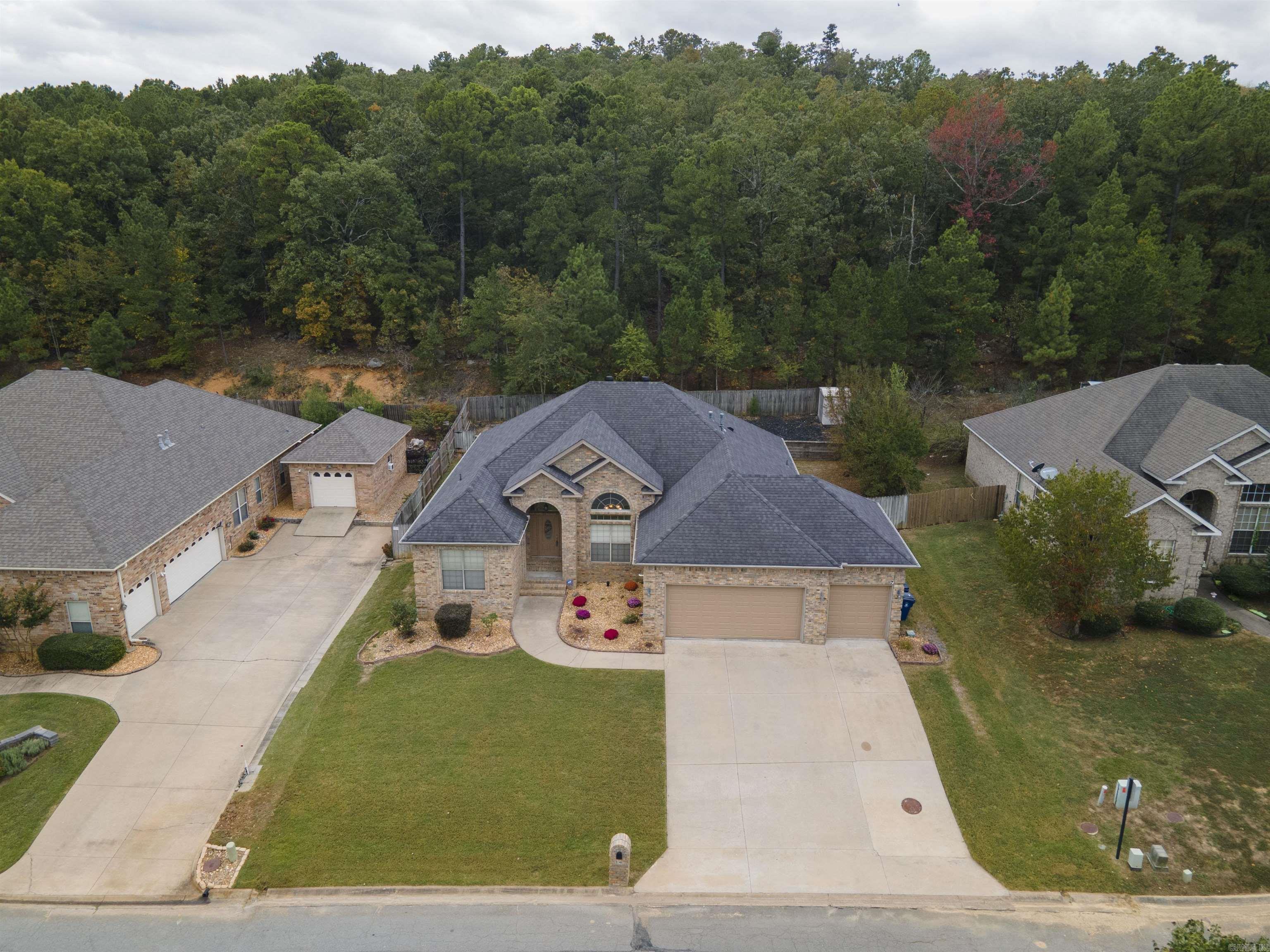 COUNTRY CLUB OF ARK THE - Residential