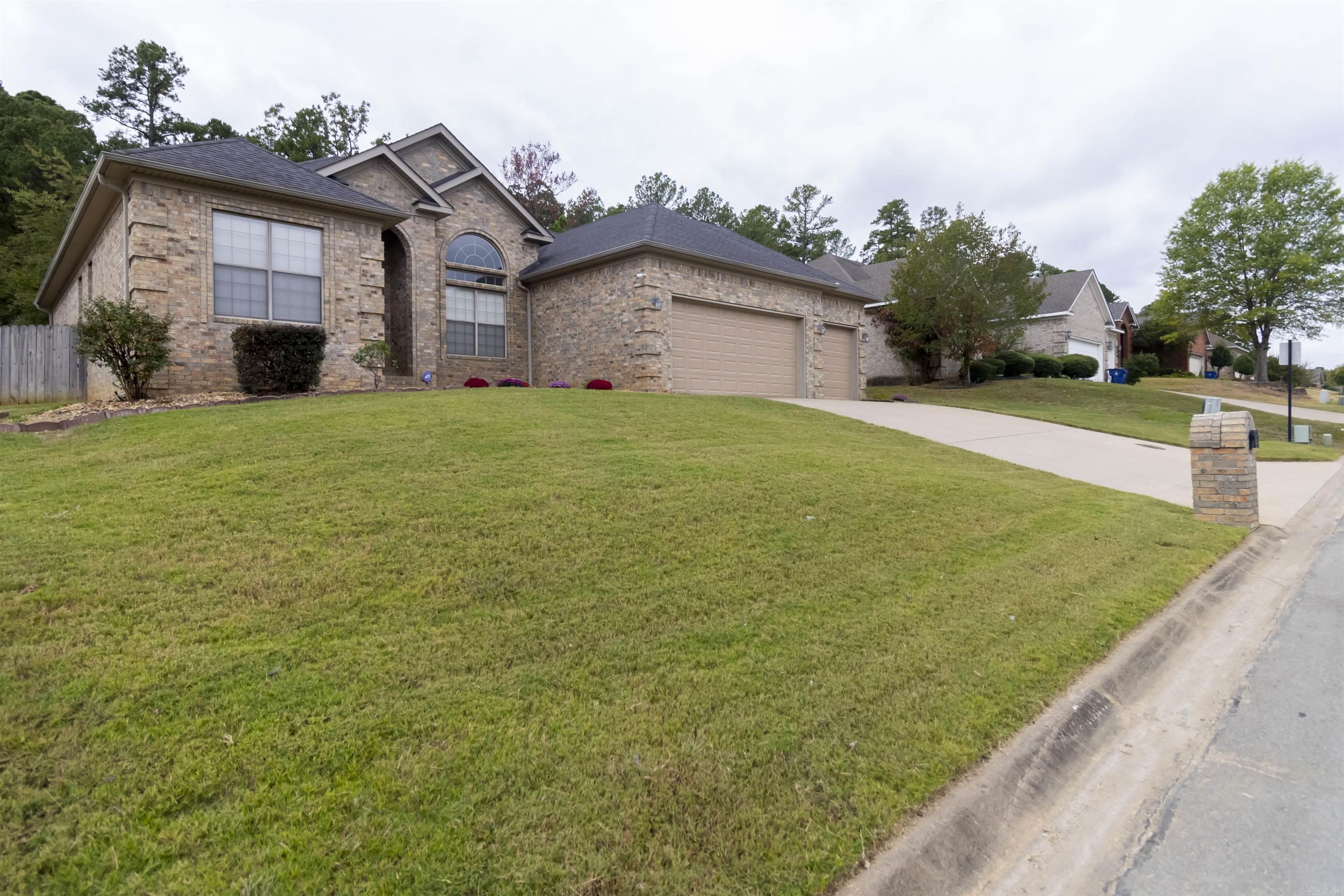 COUNTRY CLUB OF ARK THE - Residential