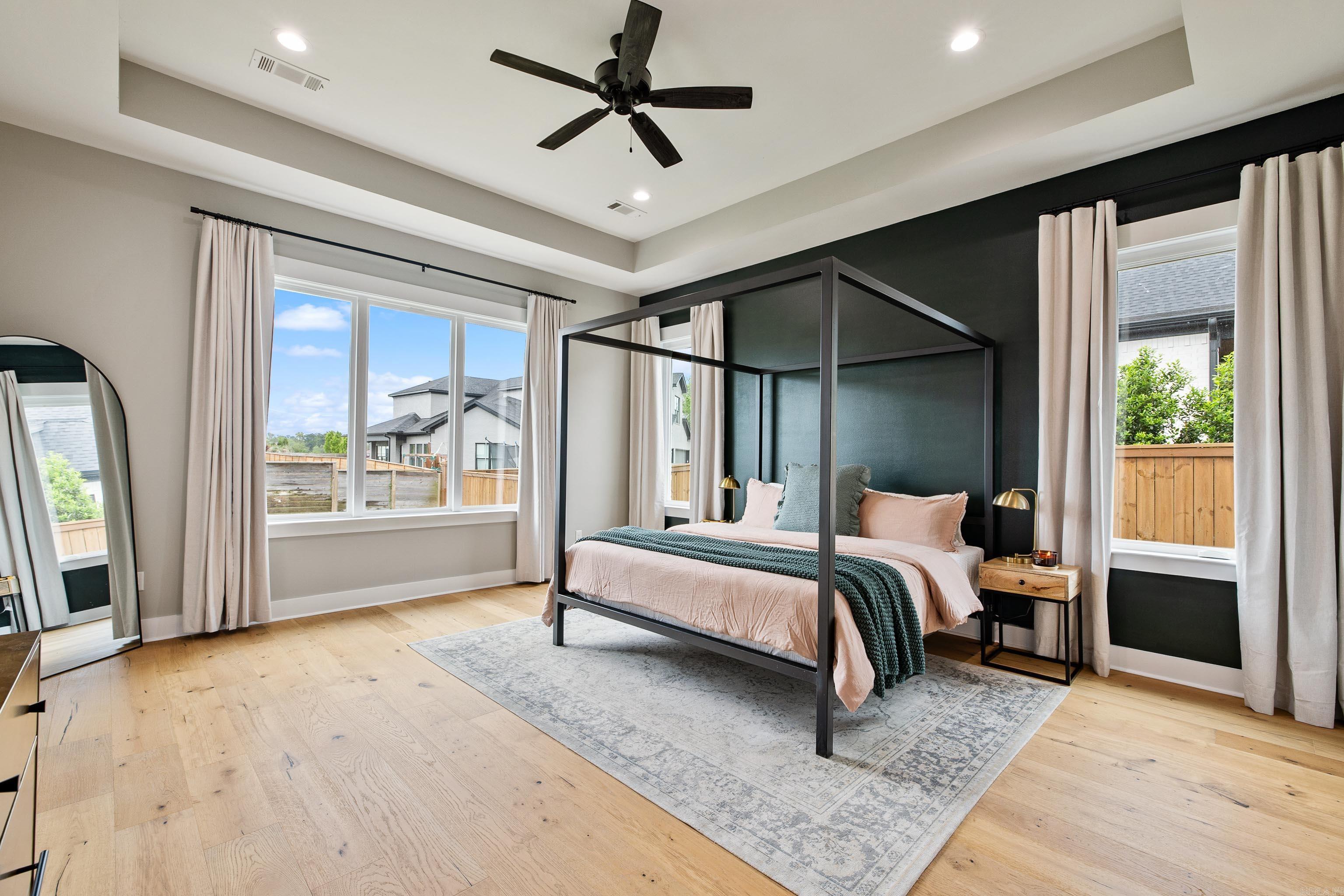 THE POINTE HURRICANE ESTATES - Residential