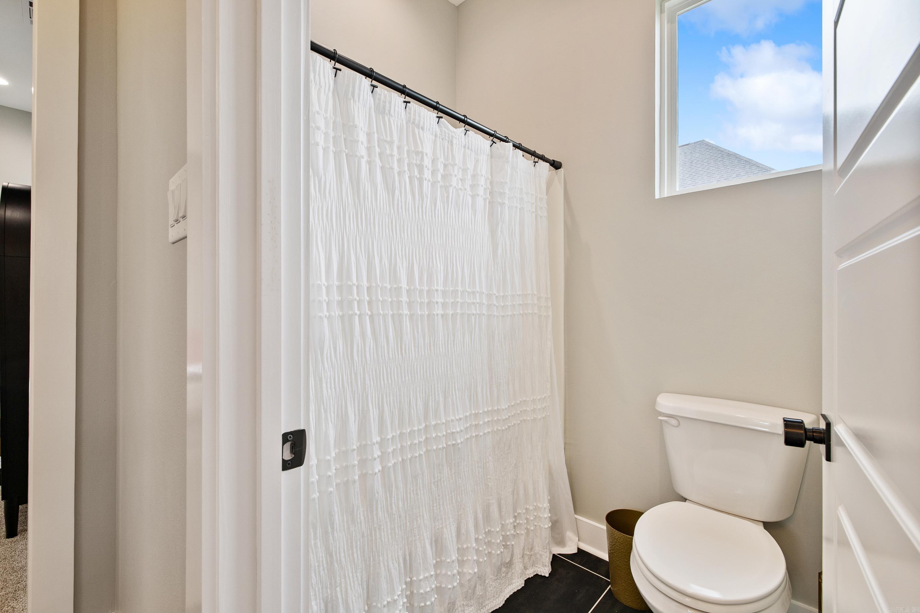 THE POINTE HURRICANE ESTATES - Residential