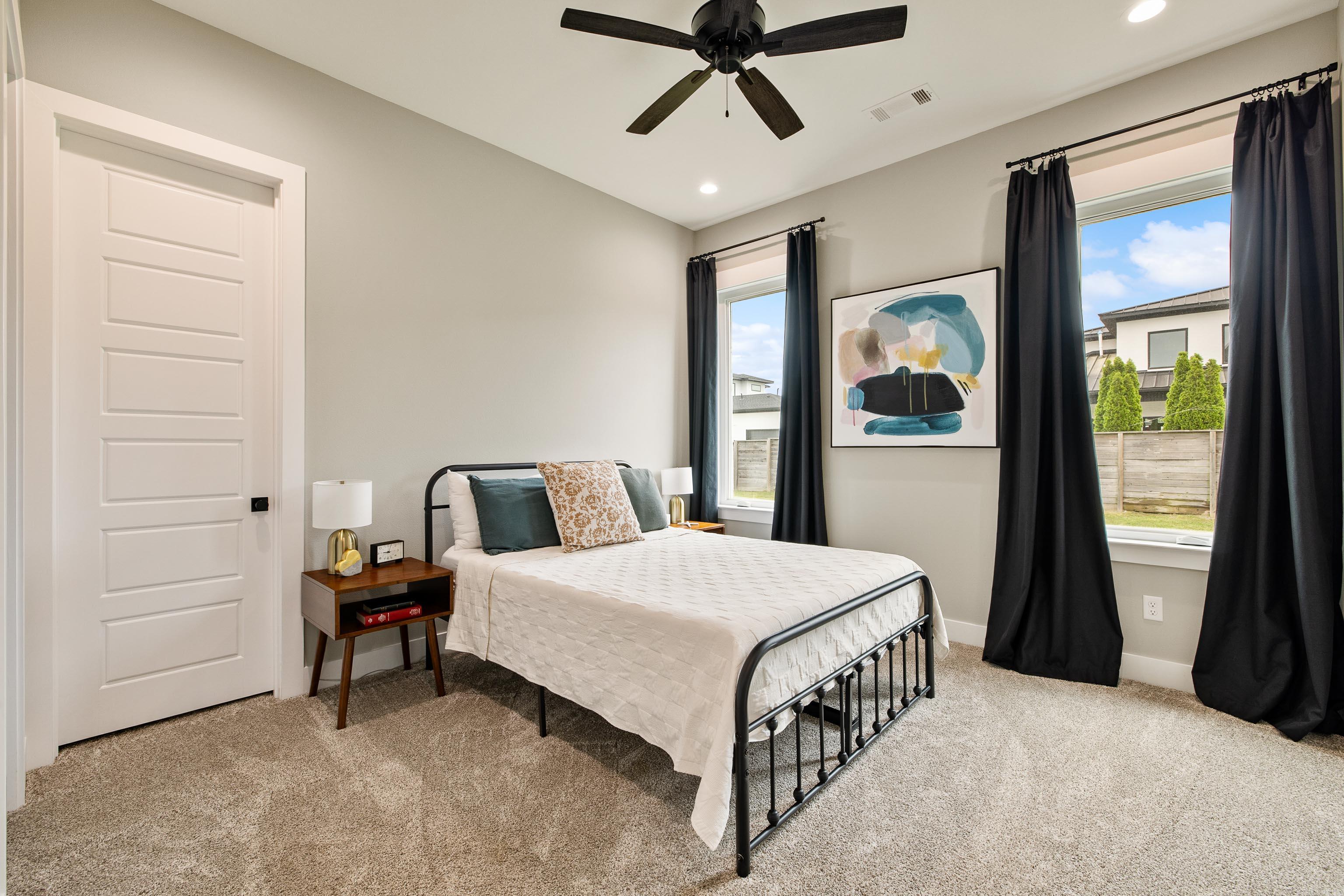 THE POINTE HURRICANE ESTATES - Residential